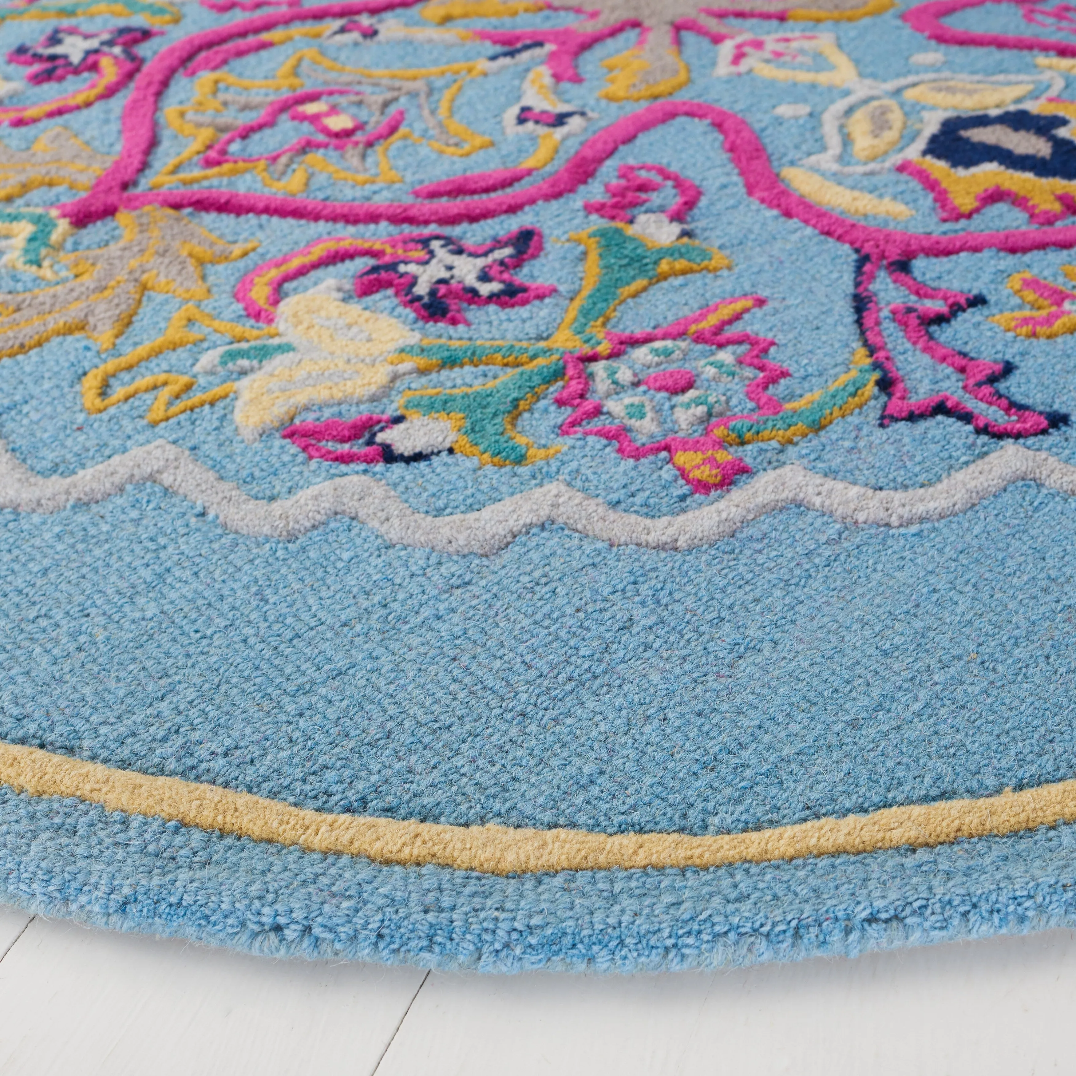 SAFAVIEH Handmade Bellagio Cailin Medallion Wool Rug