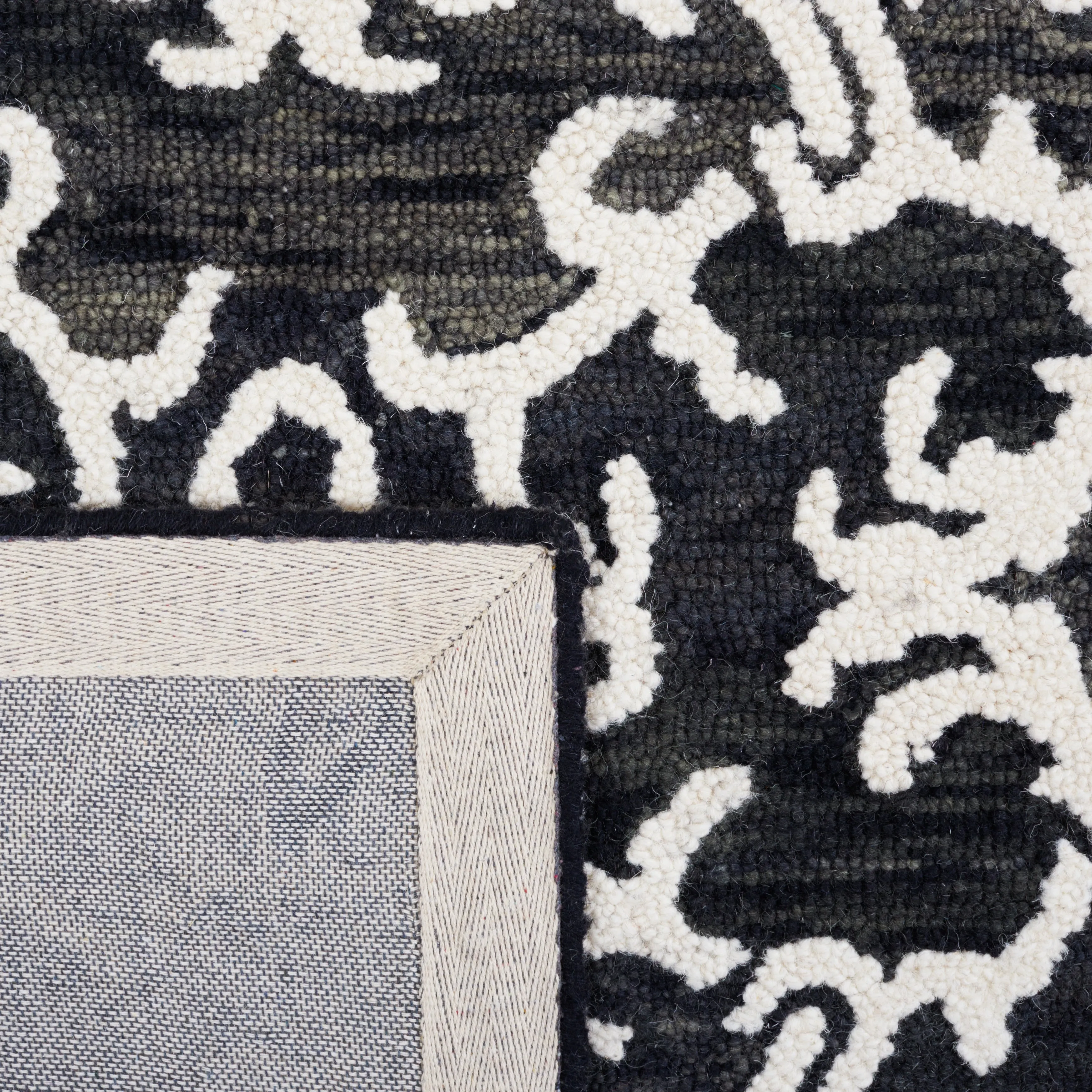 SAFAVIEH. Handmade Blossom Vesela Modern Floral Wool Rug