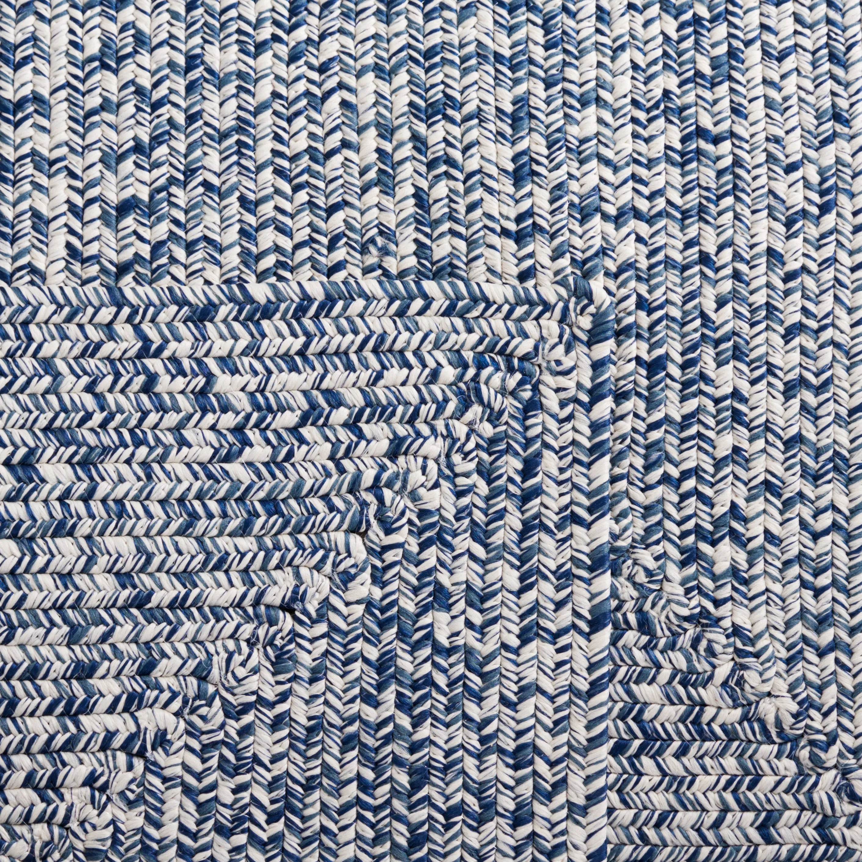 SAFAVIEH Handmade Braided Anthi Casual Rug