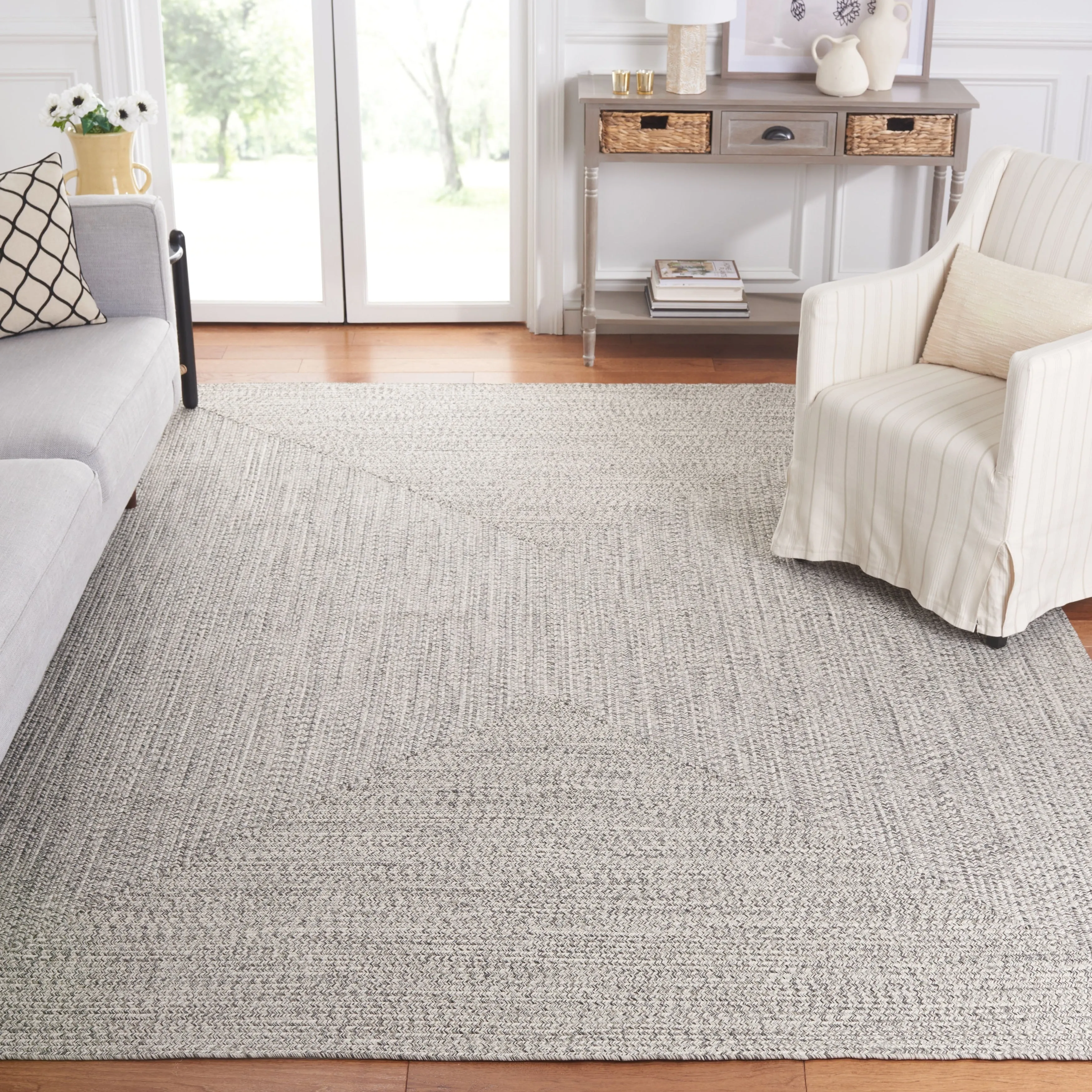 SAFAVIEH Handmade Braided Anthi Casual Rug
