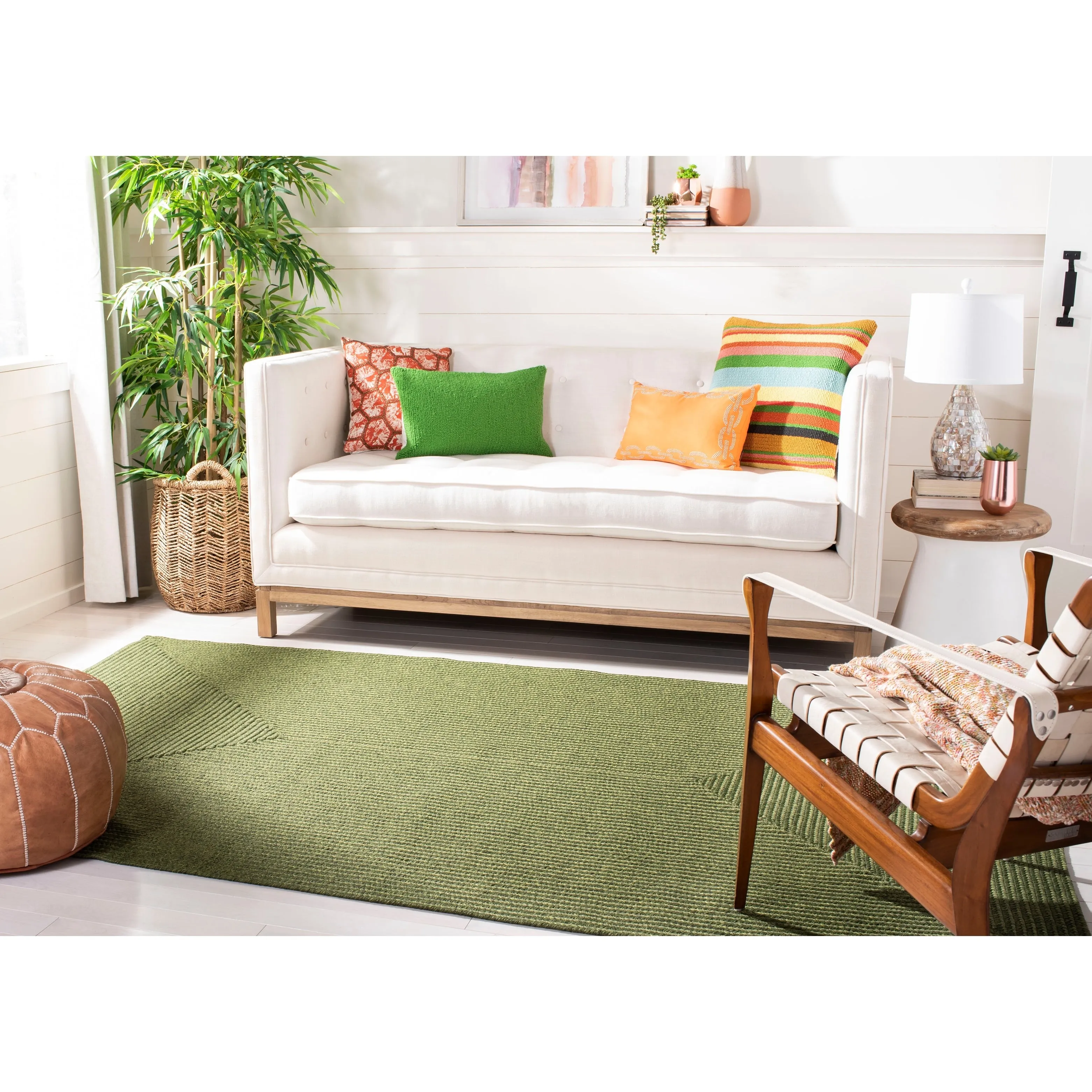 SAFAVIEH Handmade Braided Shabana Casual Lavada Rug