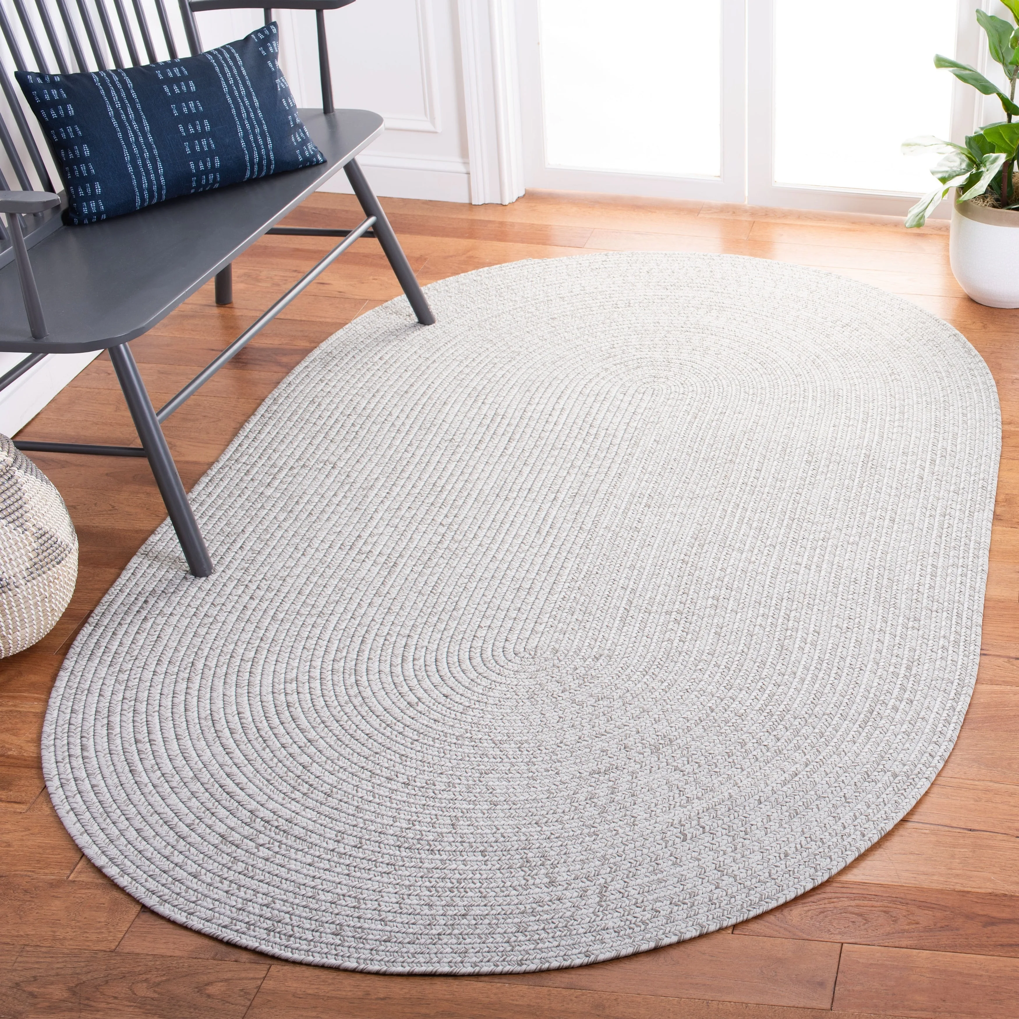 SAFAVIEH Handmade Braided Shabana Casual Lavada Rug