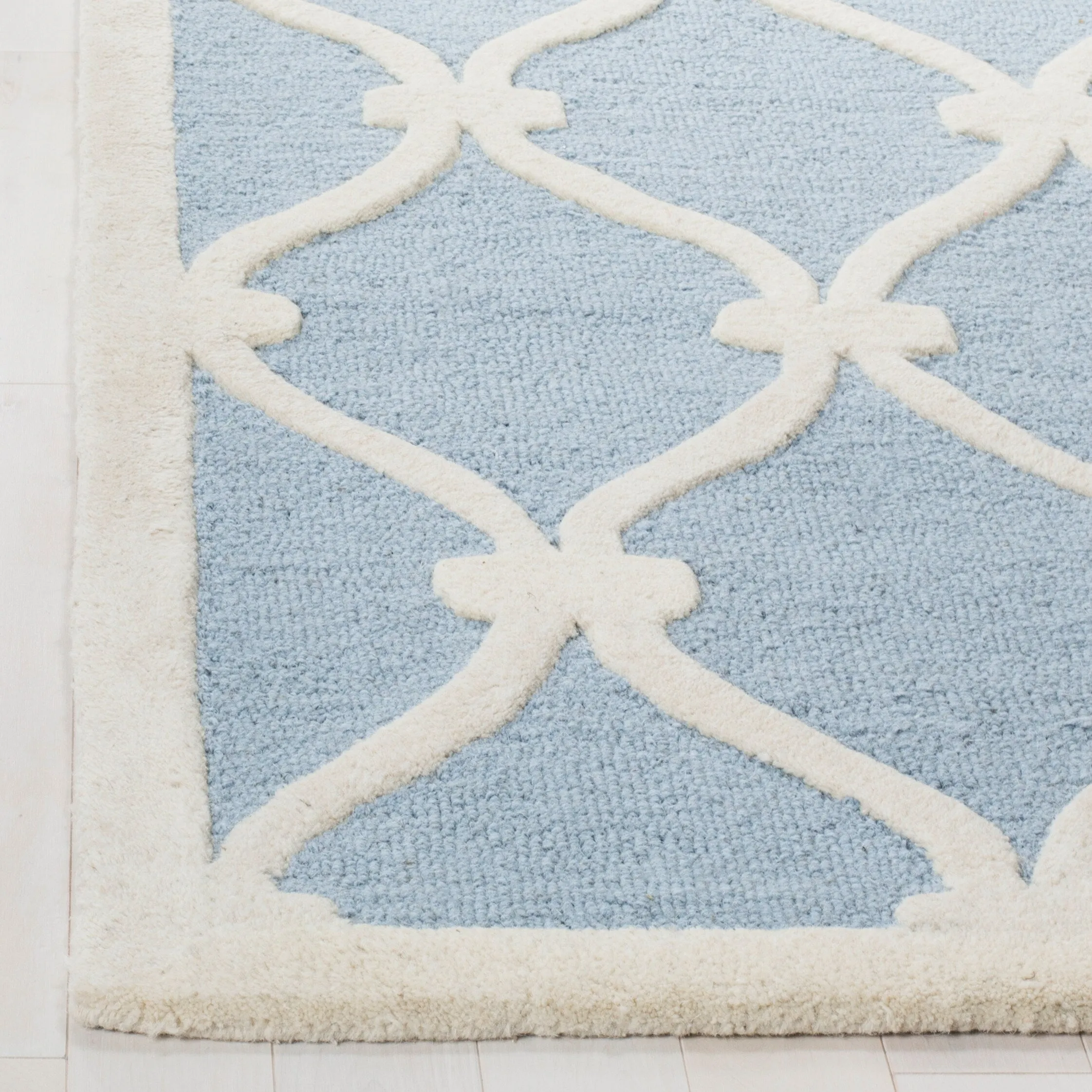 SAFAVIEH Handmade Cambridge Catharien Modern Moroccan Wool Rug