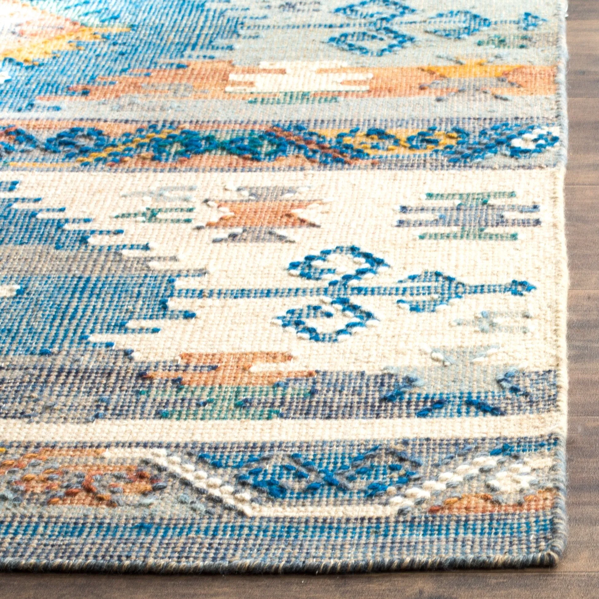 SAFAVIEH Handmade Canyon Cristieana Boho Tribal Wool Rug