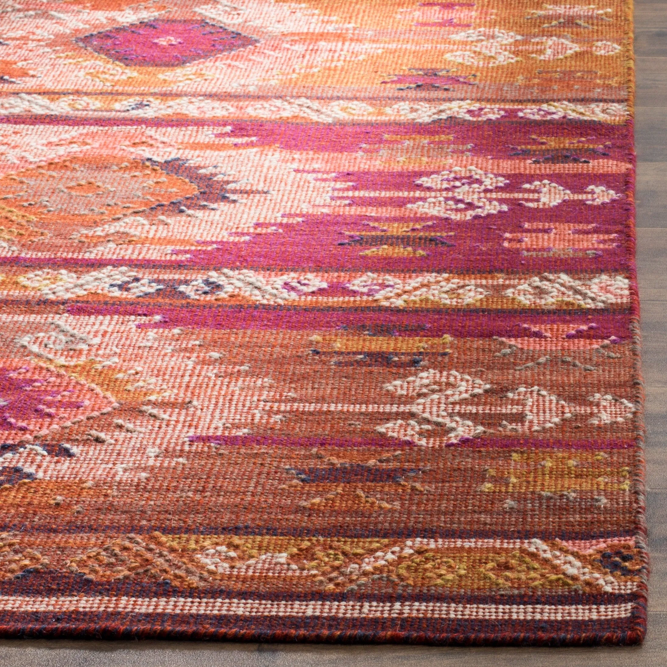 SAFAVIEH Handmade Canyon Cristieana Boho Tribal Wool Rug
