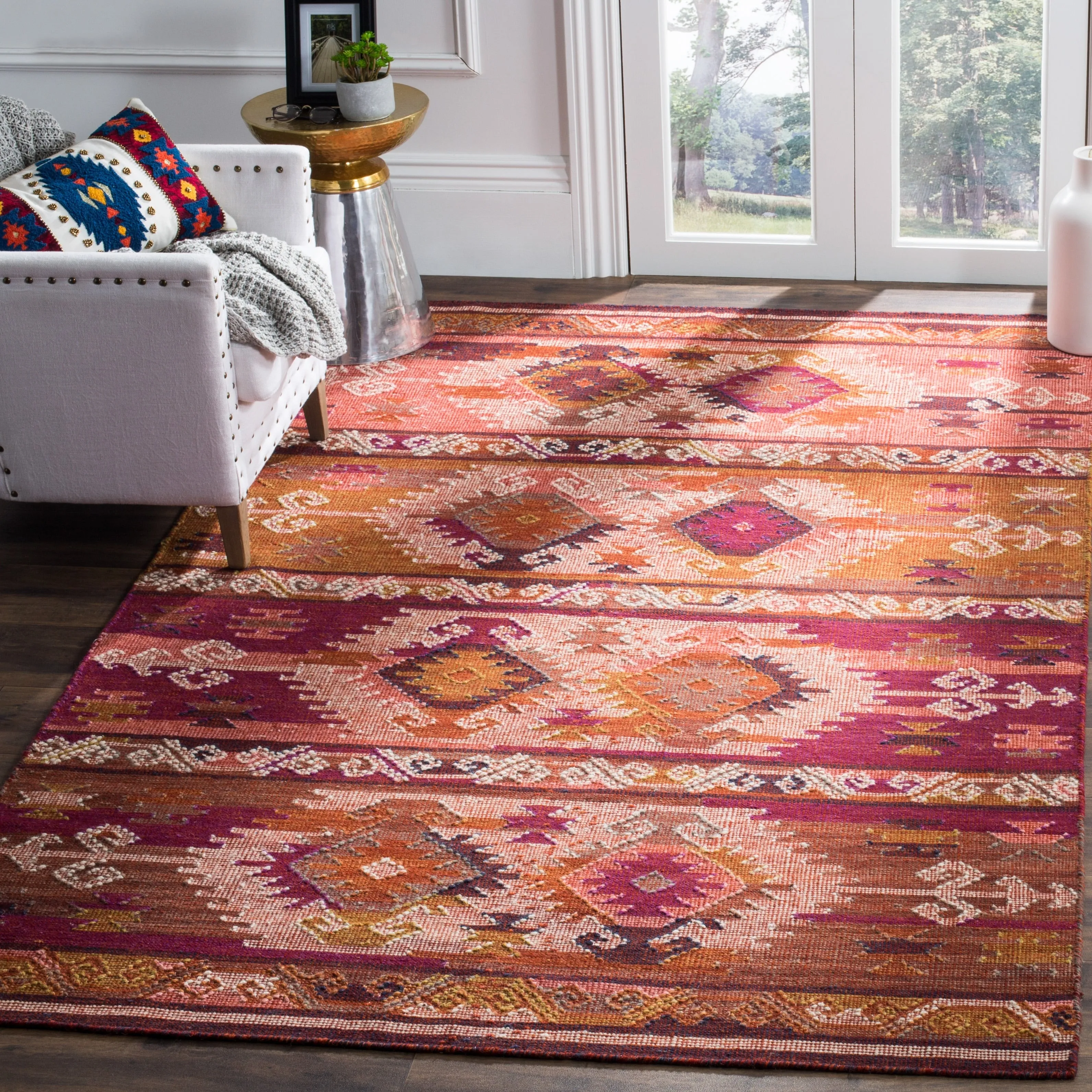 SAFAVIEH Handmade Canyon Cristieana Boho Tribal Wool Rug