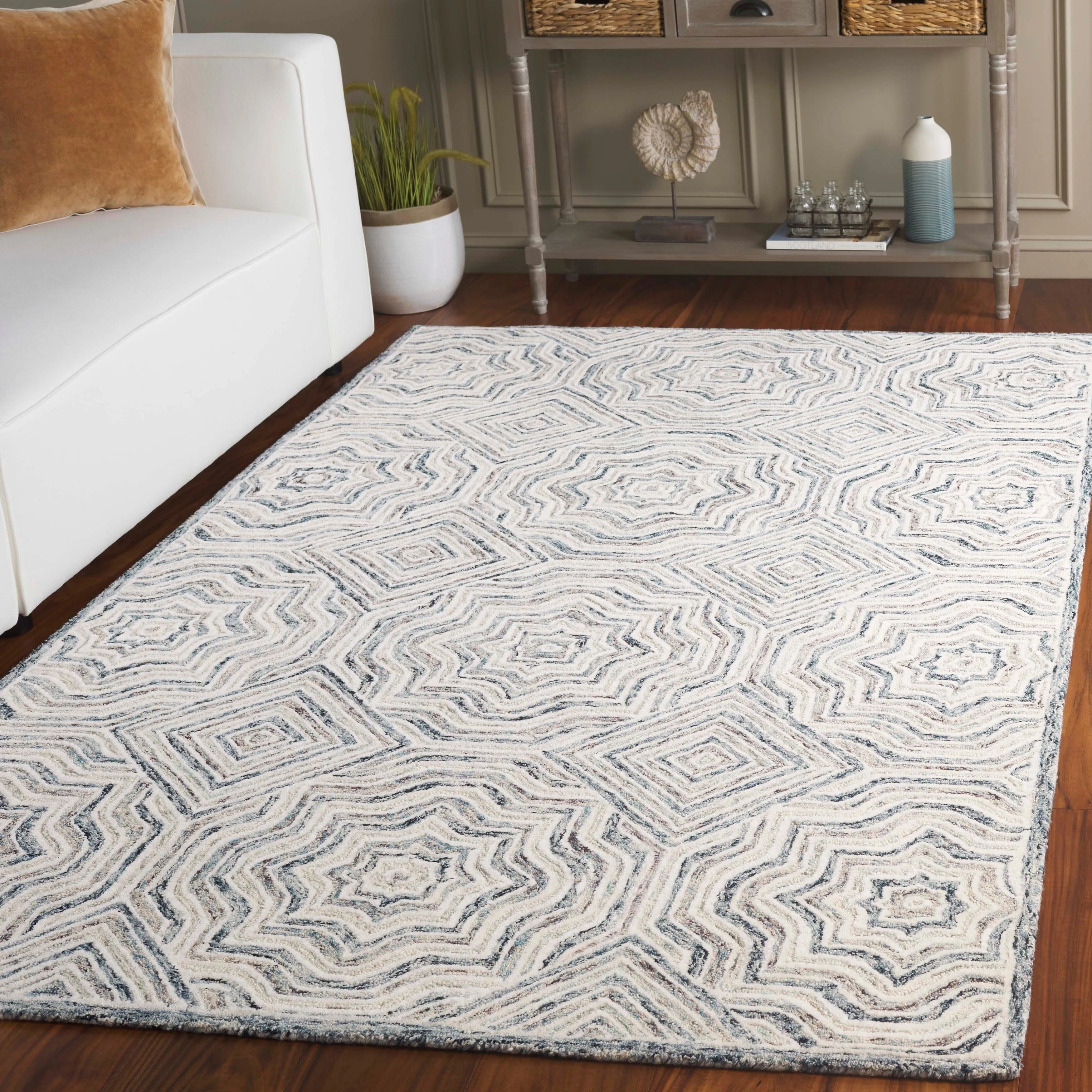 SAFAVIEH Handmade Capri Meleri Contemporary Wool Rug