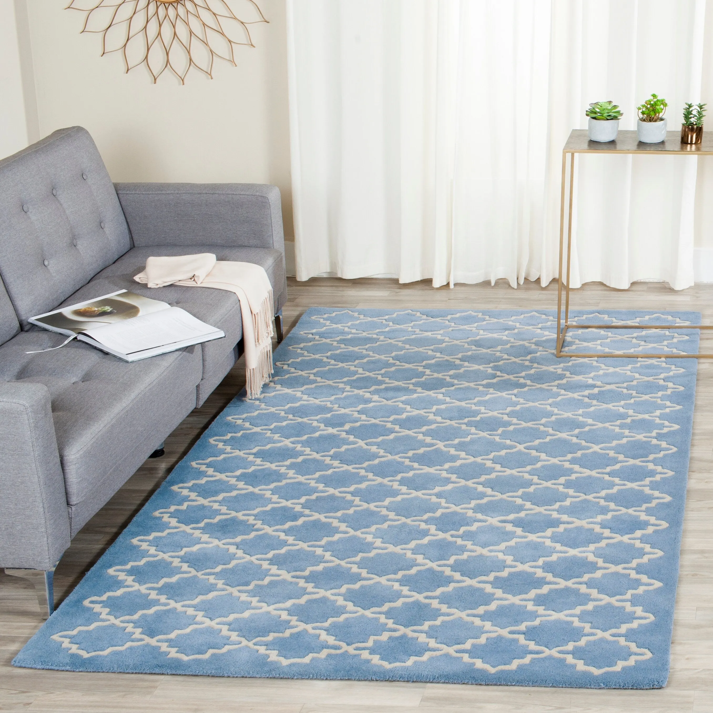 SAFAVIEH Handmade Chatham Nhuong Modern Moroccan Wool Rug