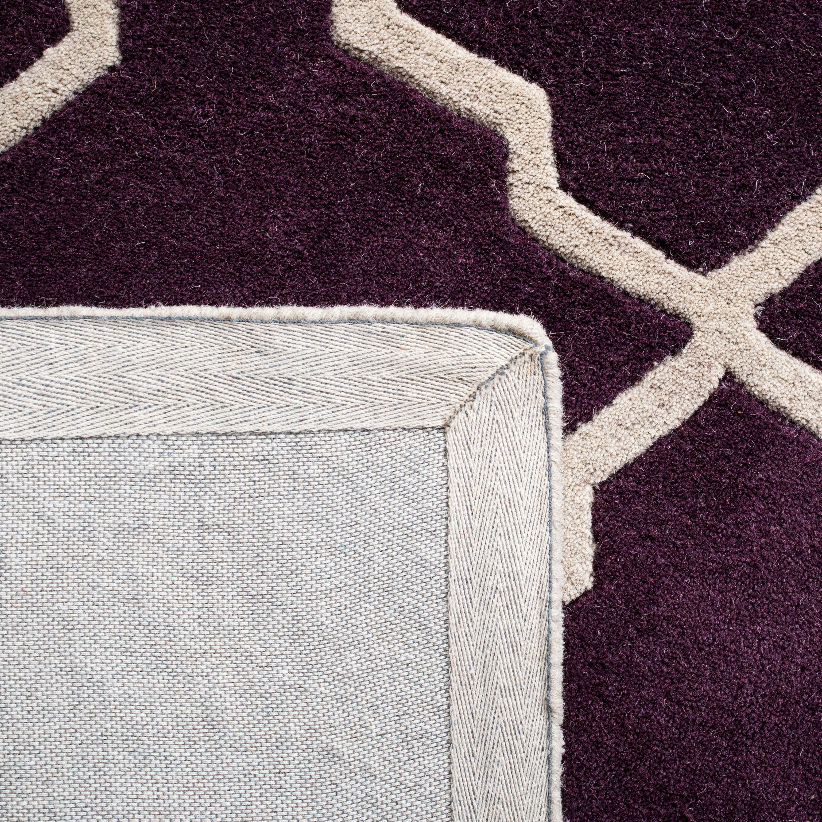 SAFAVIEH Handmade Chatham Nhuong Modern Moroccan Wool Rug