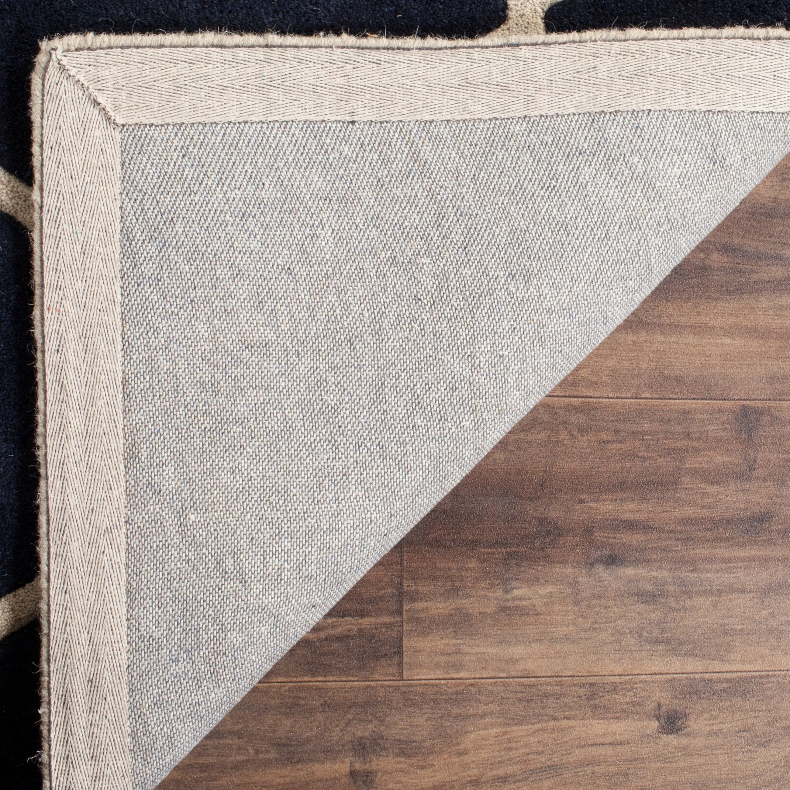 SAFAVIEH Handmade Chatham Nhuong Modern Moroccan Wool Rug