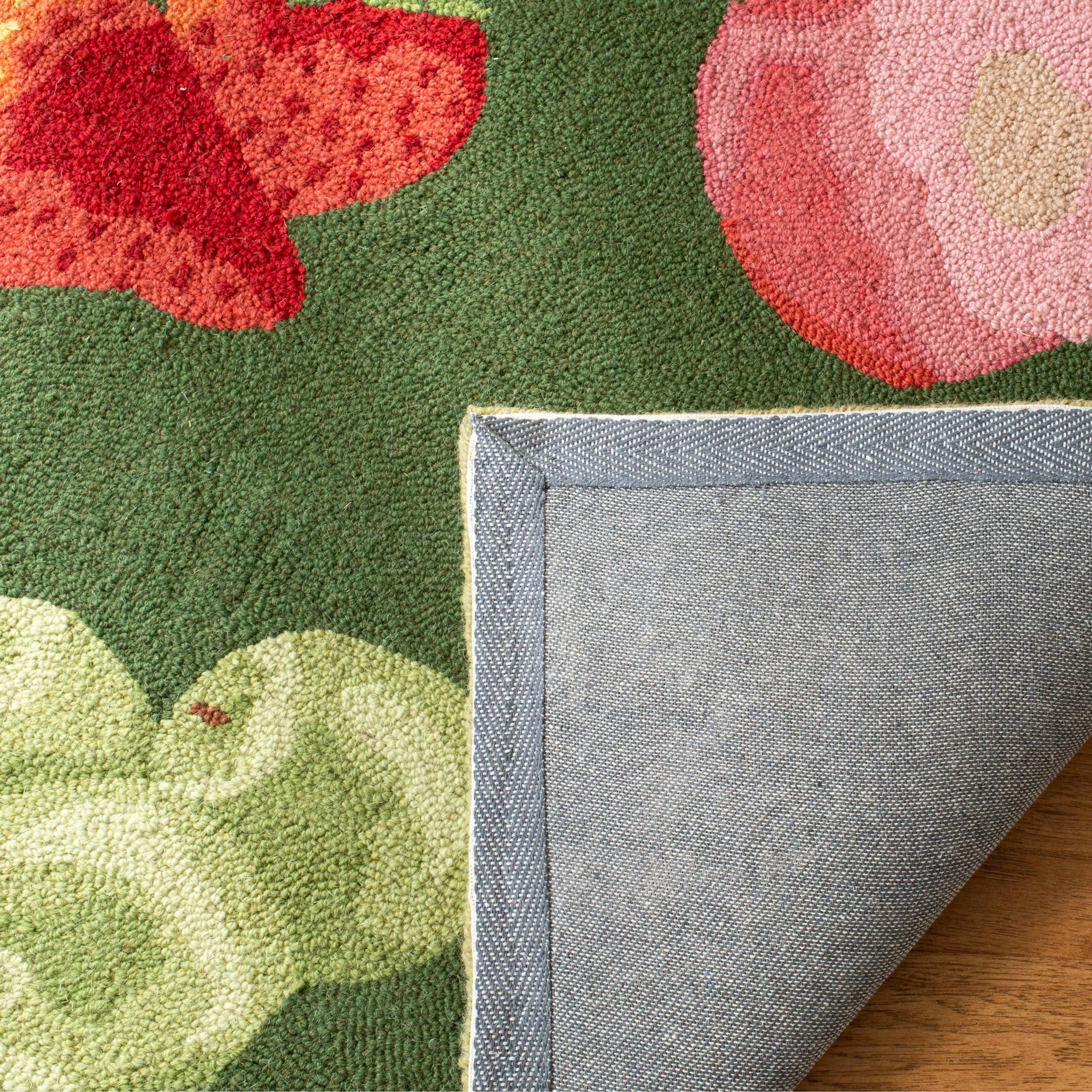 SAFAVIEH Handmade Chelsea Sefkije French Country Fruit Wool Rug