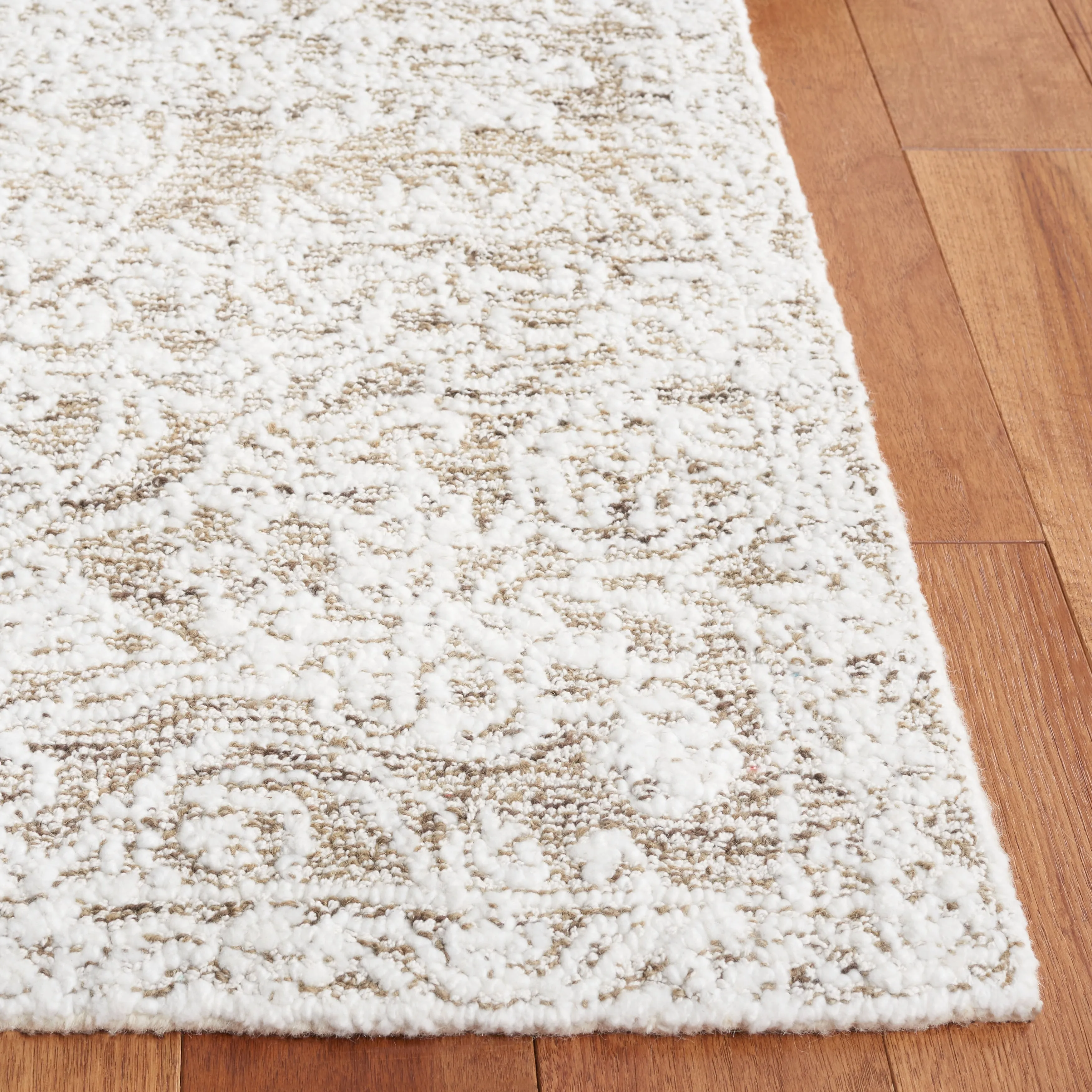 SAFAVIEH Handmade Ebony Addie Modern Wool Rug