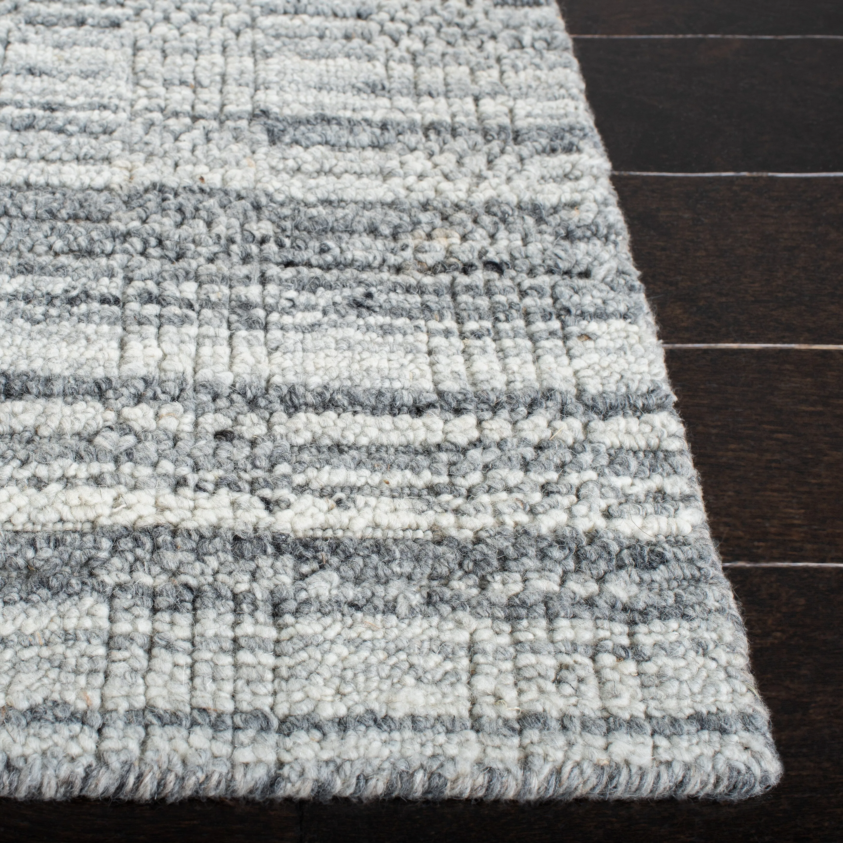 SAFAVIEH Handmade Elements Vitoria Wool Rug