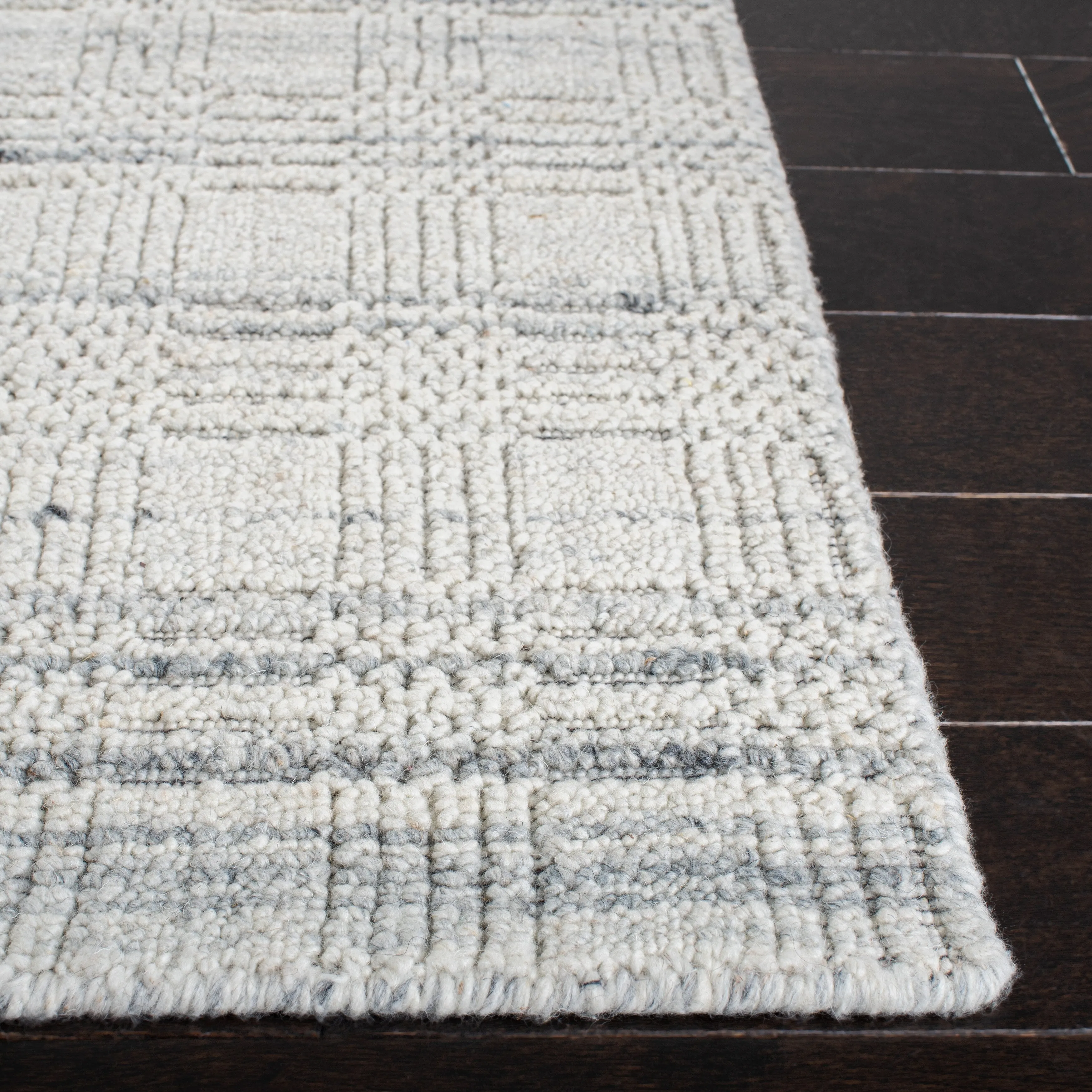 SAFAVIEH Handmade Elements Vitoria Wool Rug