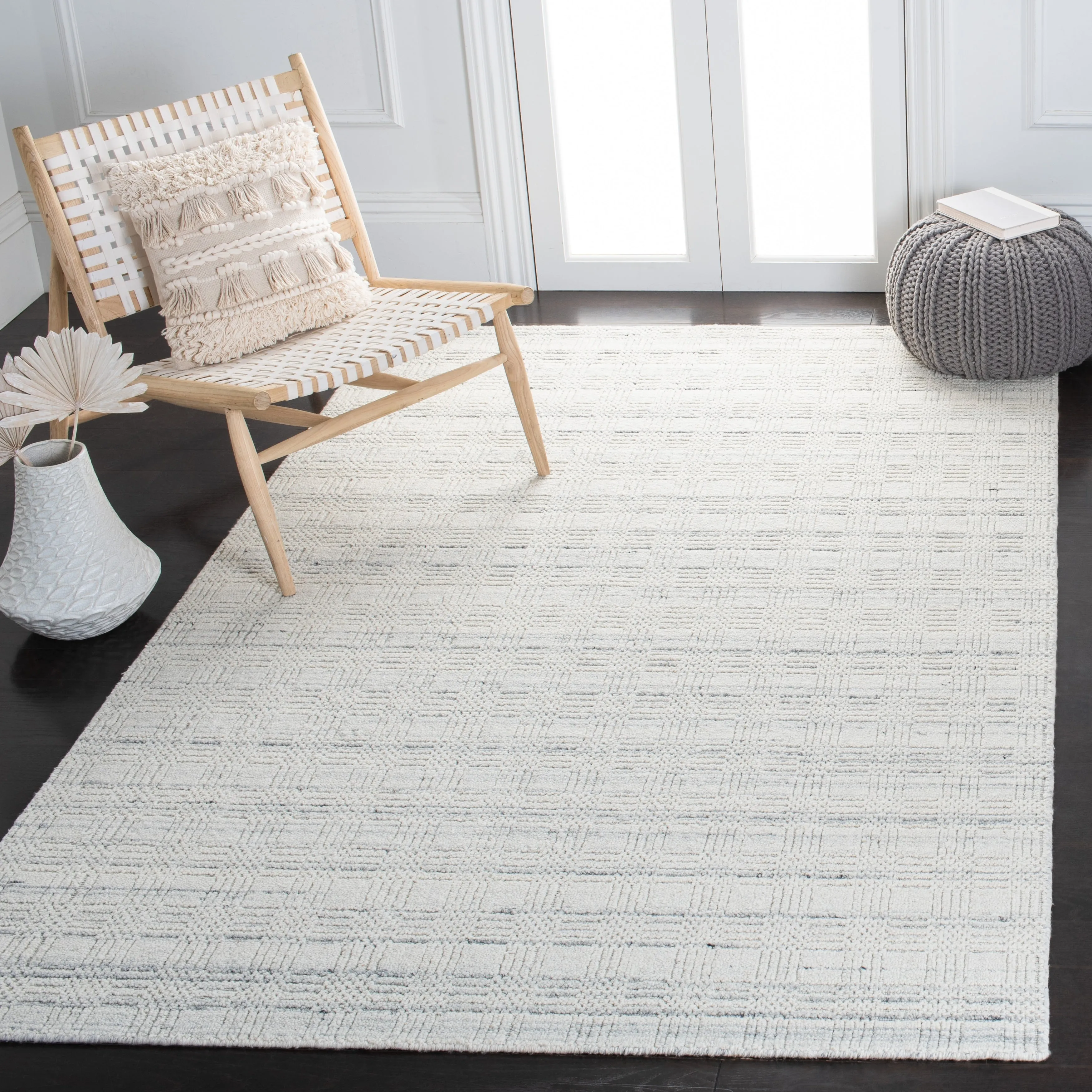 SAFAVIEH Handmade Elements Vitoria Wool Rug