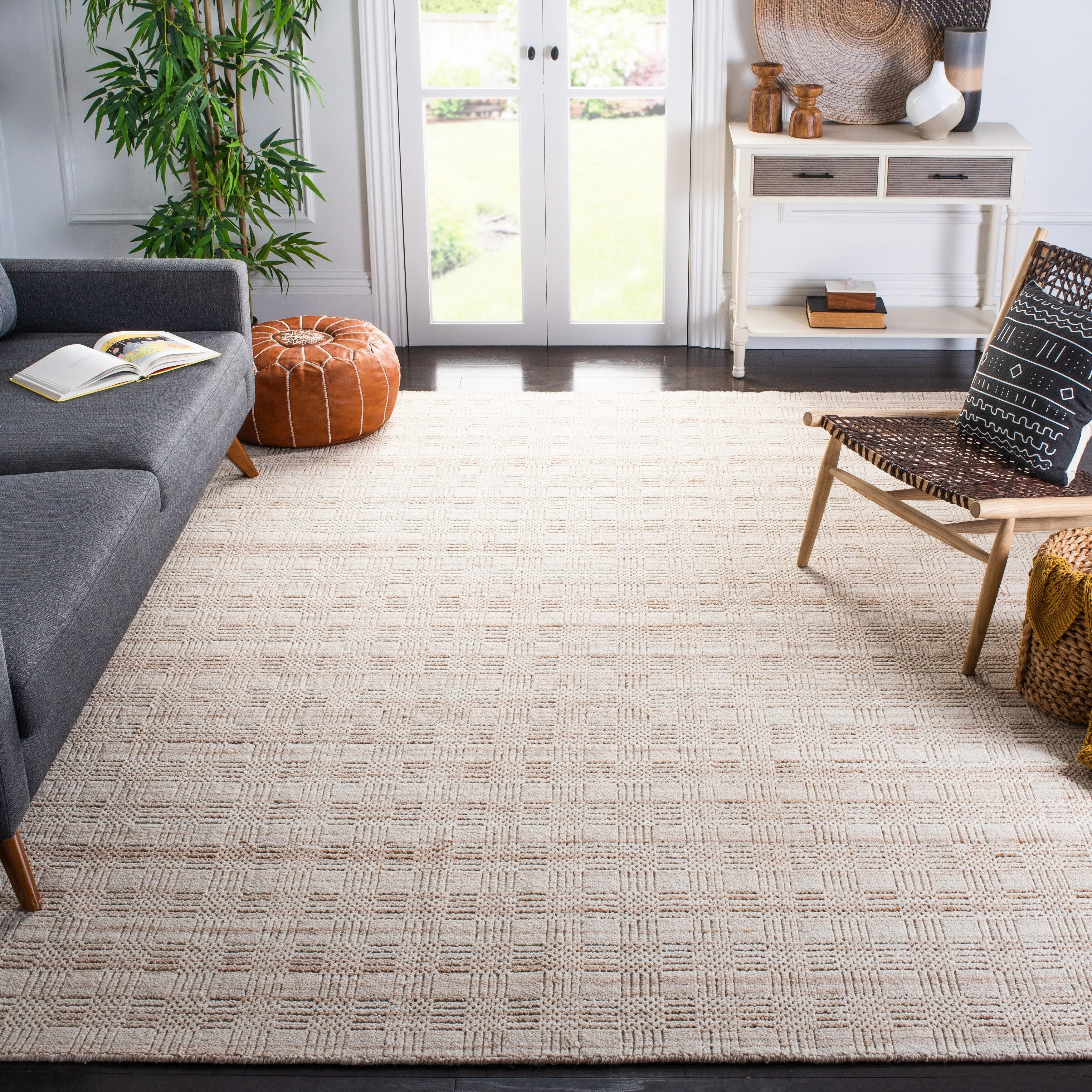 SAFAVIEH Handmade Elements Vitoria Wool Rug