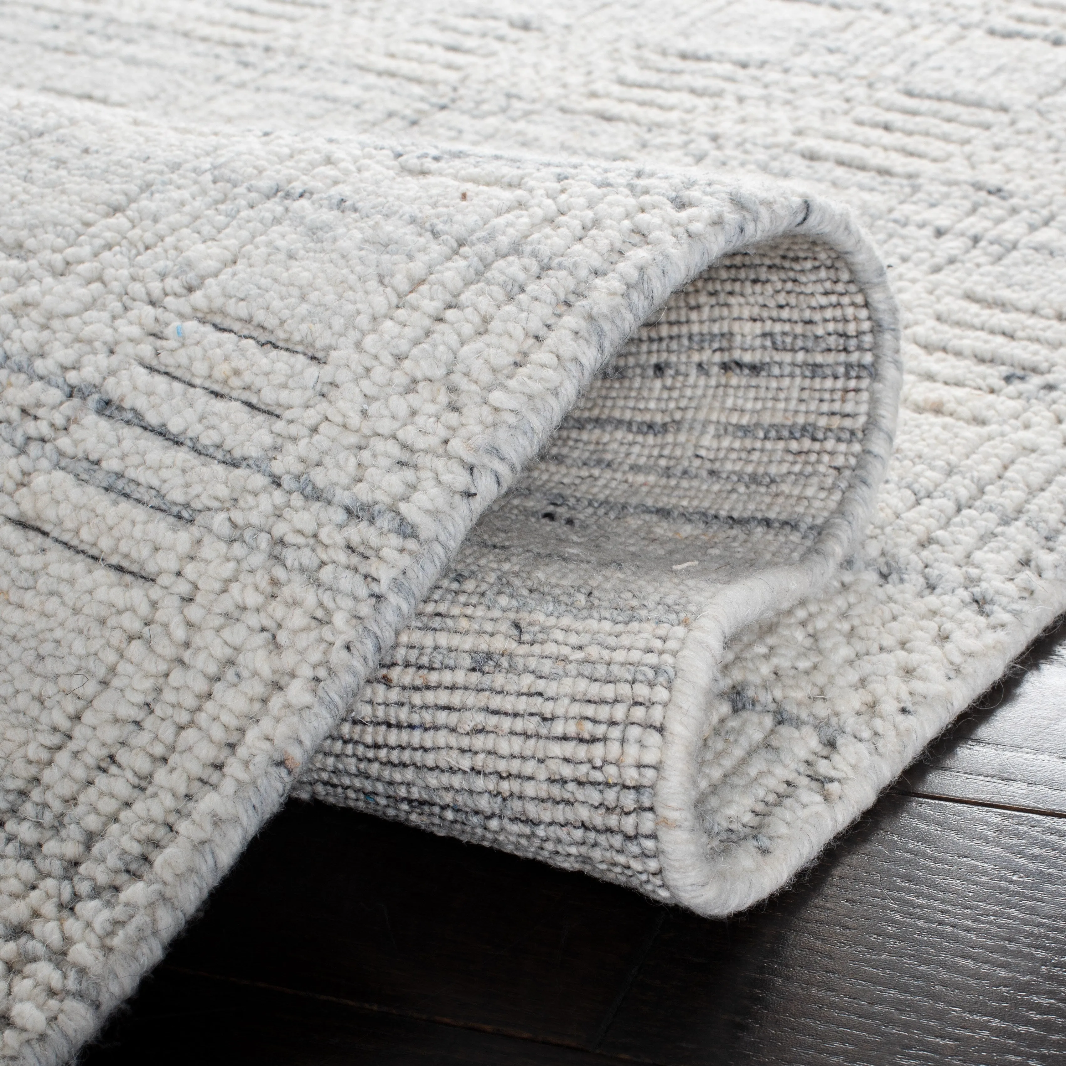 SAFAVIEH Handmade Elements Vitoria Wool Rug