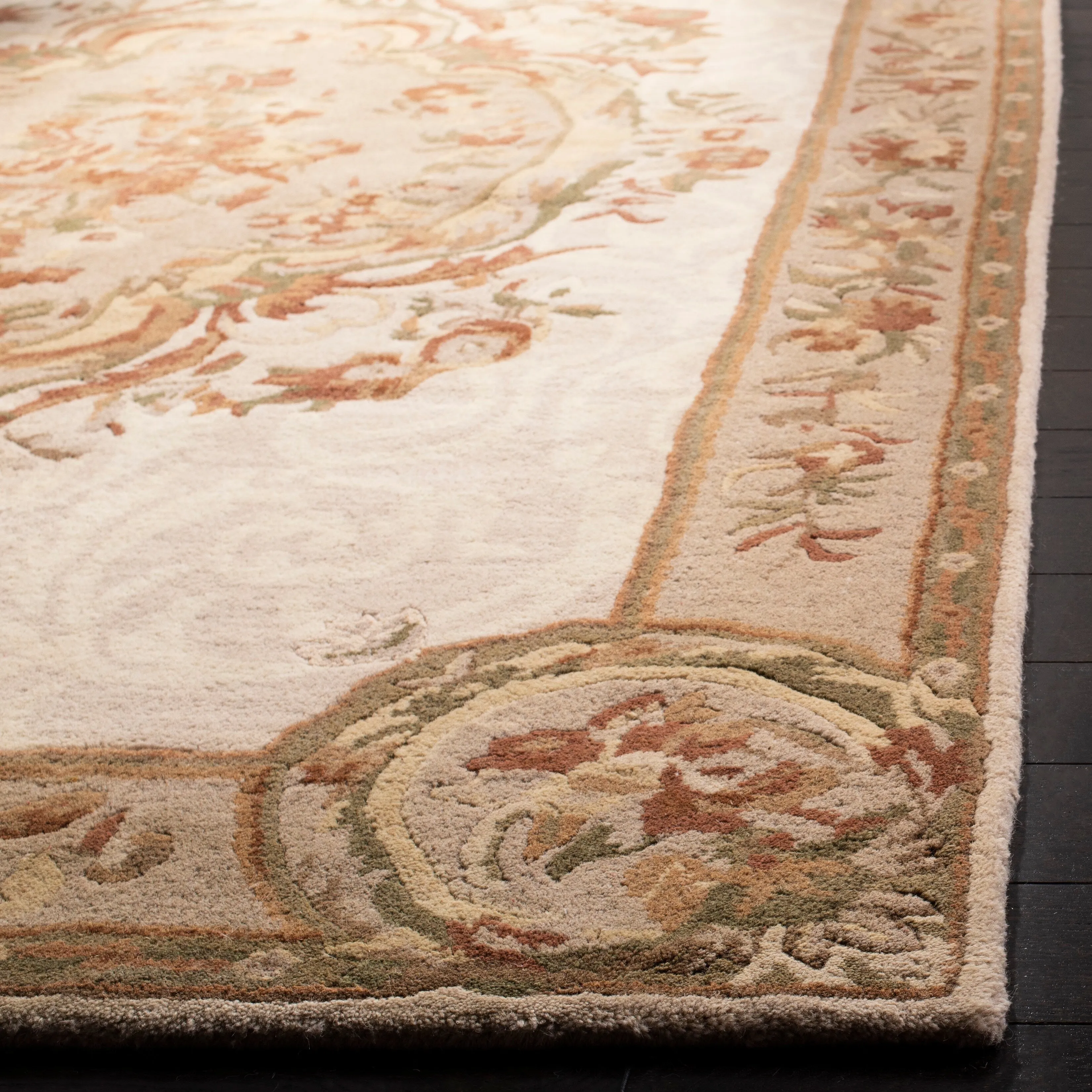SAFAVIEH Handmade Empire Zekija Traditional Oriental Wool Rug