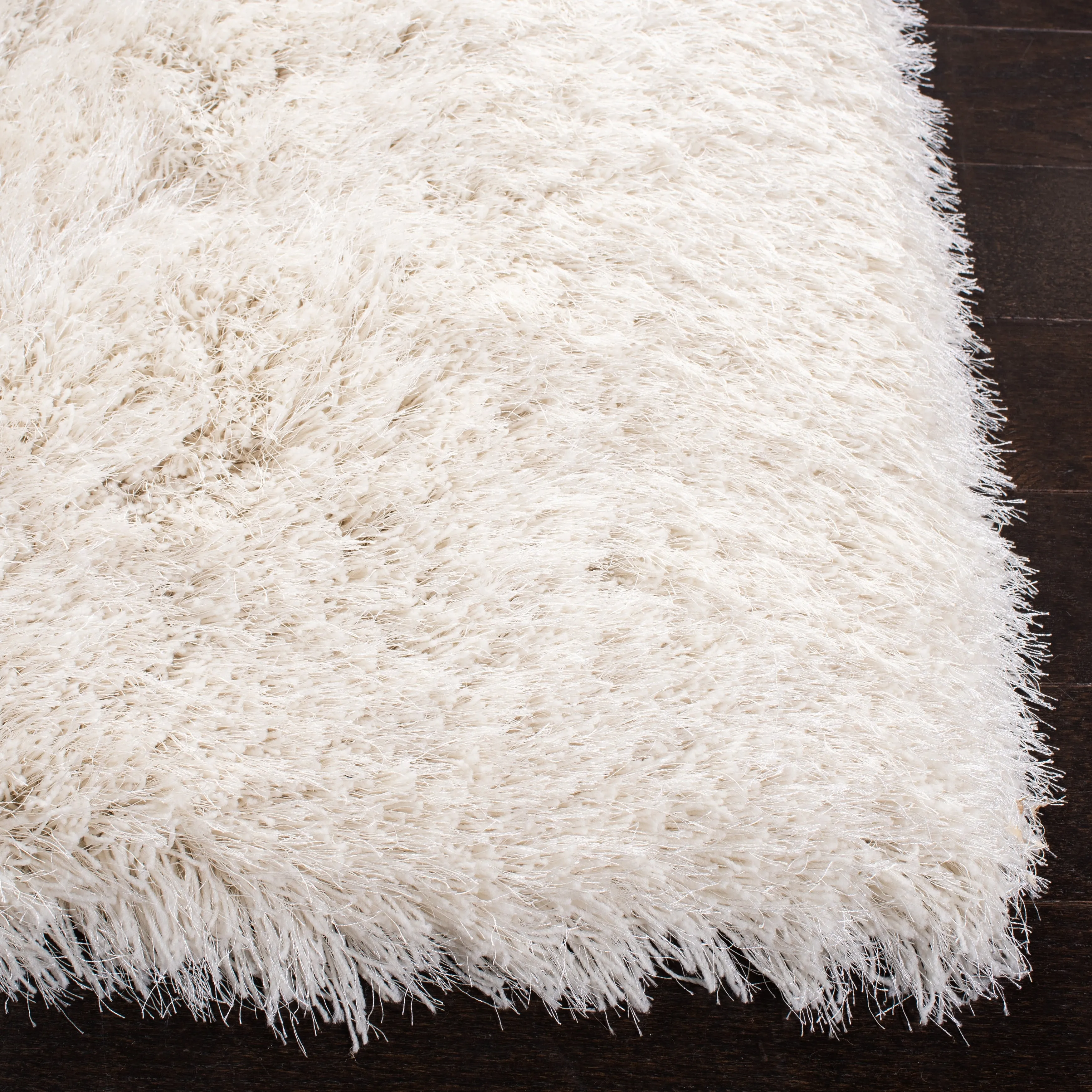 SAFAVIEH Handmade Fiona Shag Djenka 3-inch Thick Rug