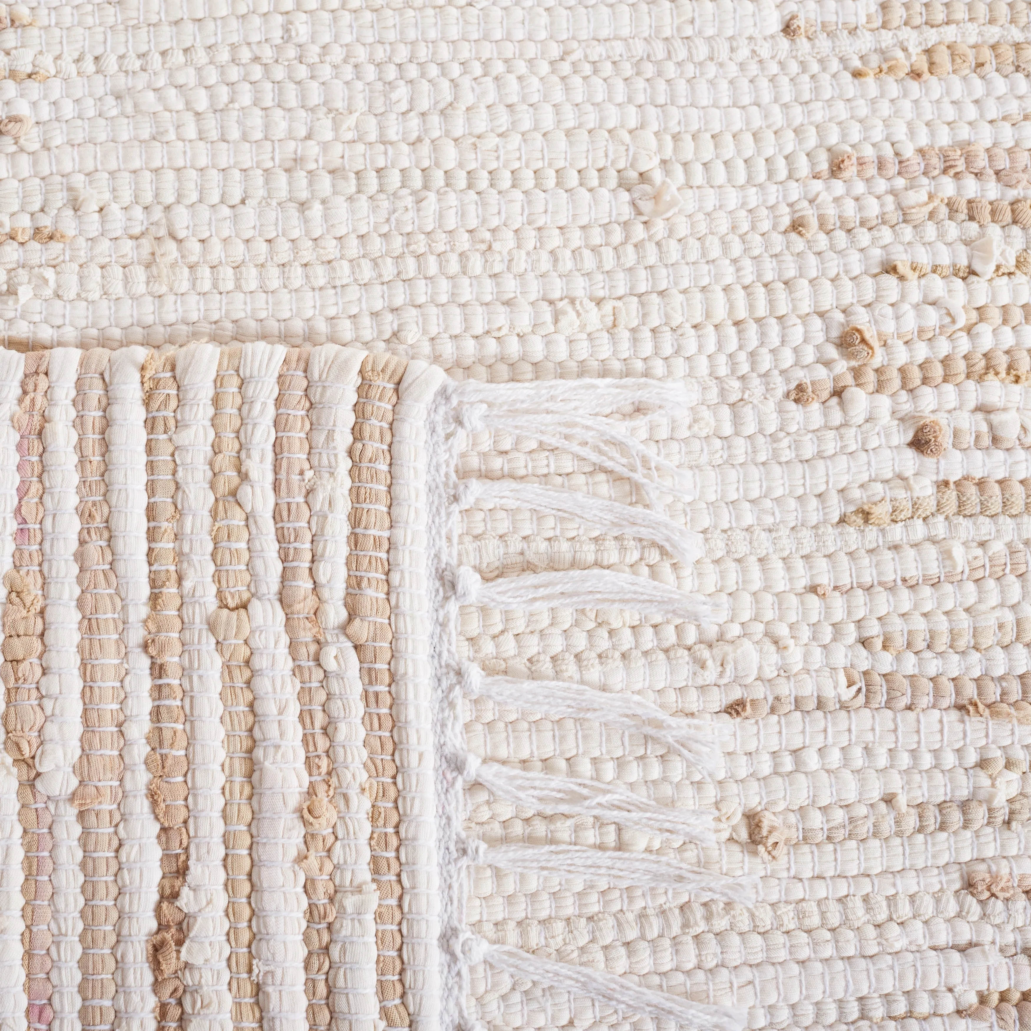 SAFAVIEH Handmade Flatweave Montauk Malwine Casual Cotton Rug - Beige - 4' x 6'