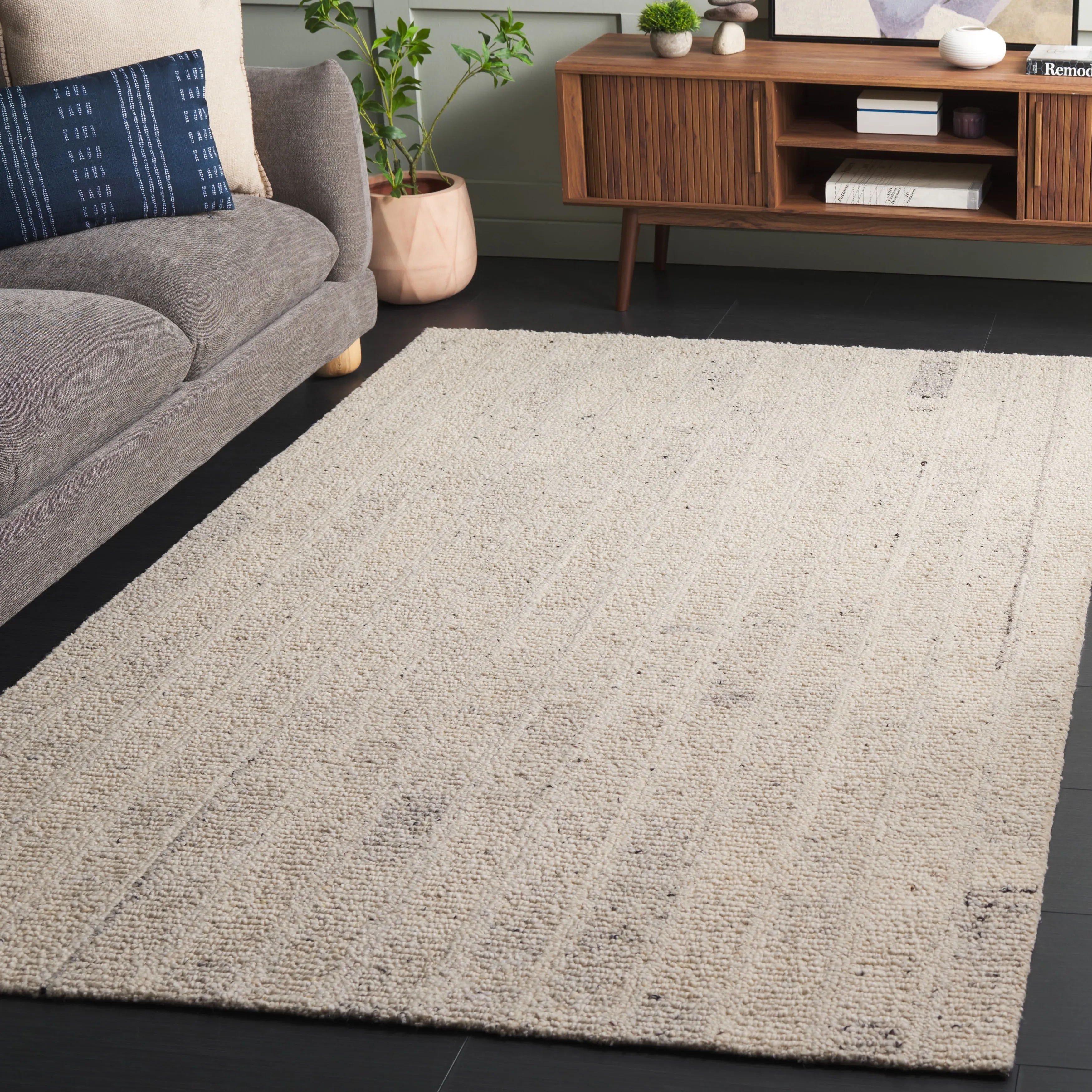 SAFAVIEH Handmade Harvest Terje Modern Contemporary Wool Rug