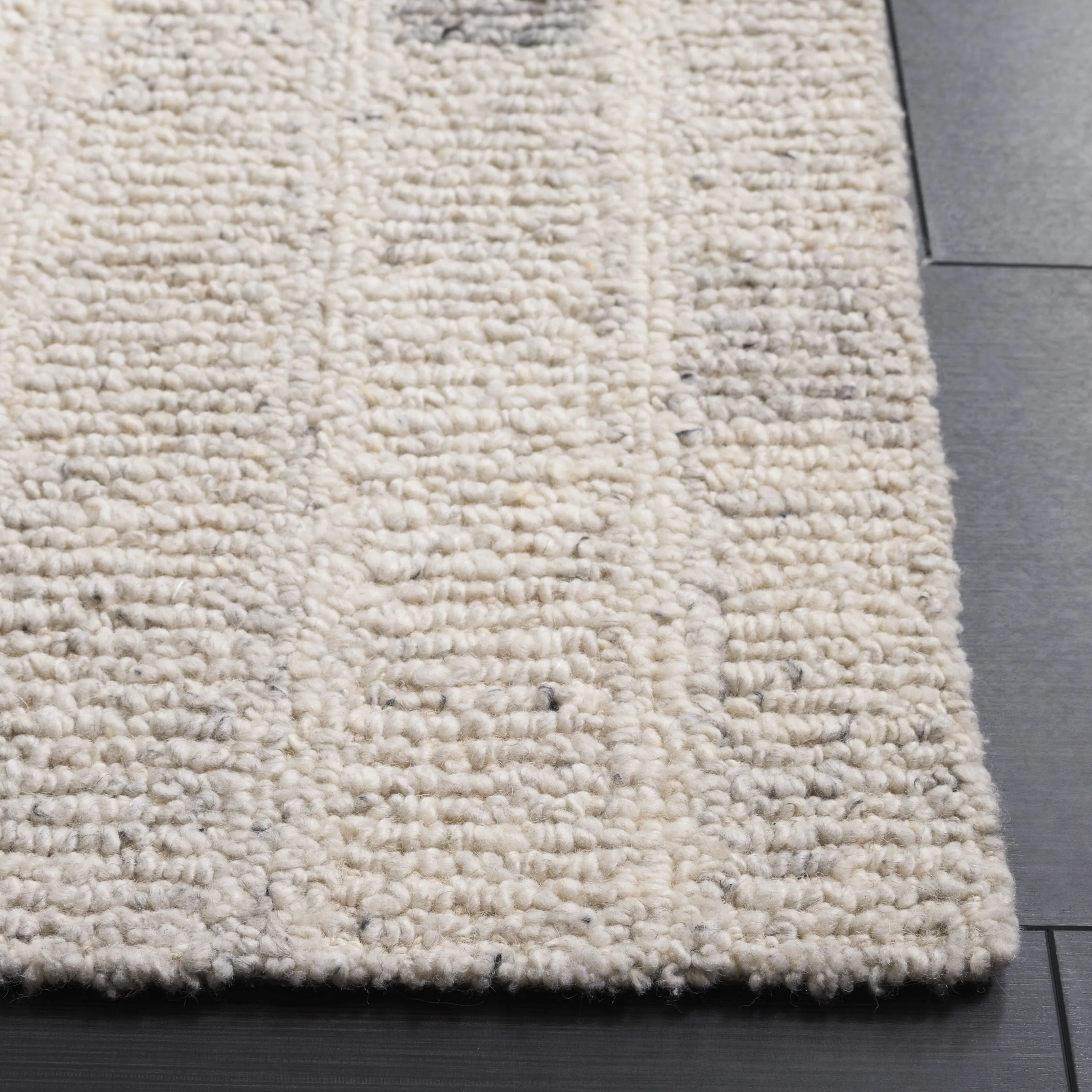 SAFAVIEH Handmade Harvest Terje Modern Contemporary Wool Rug