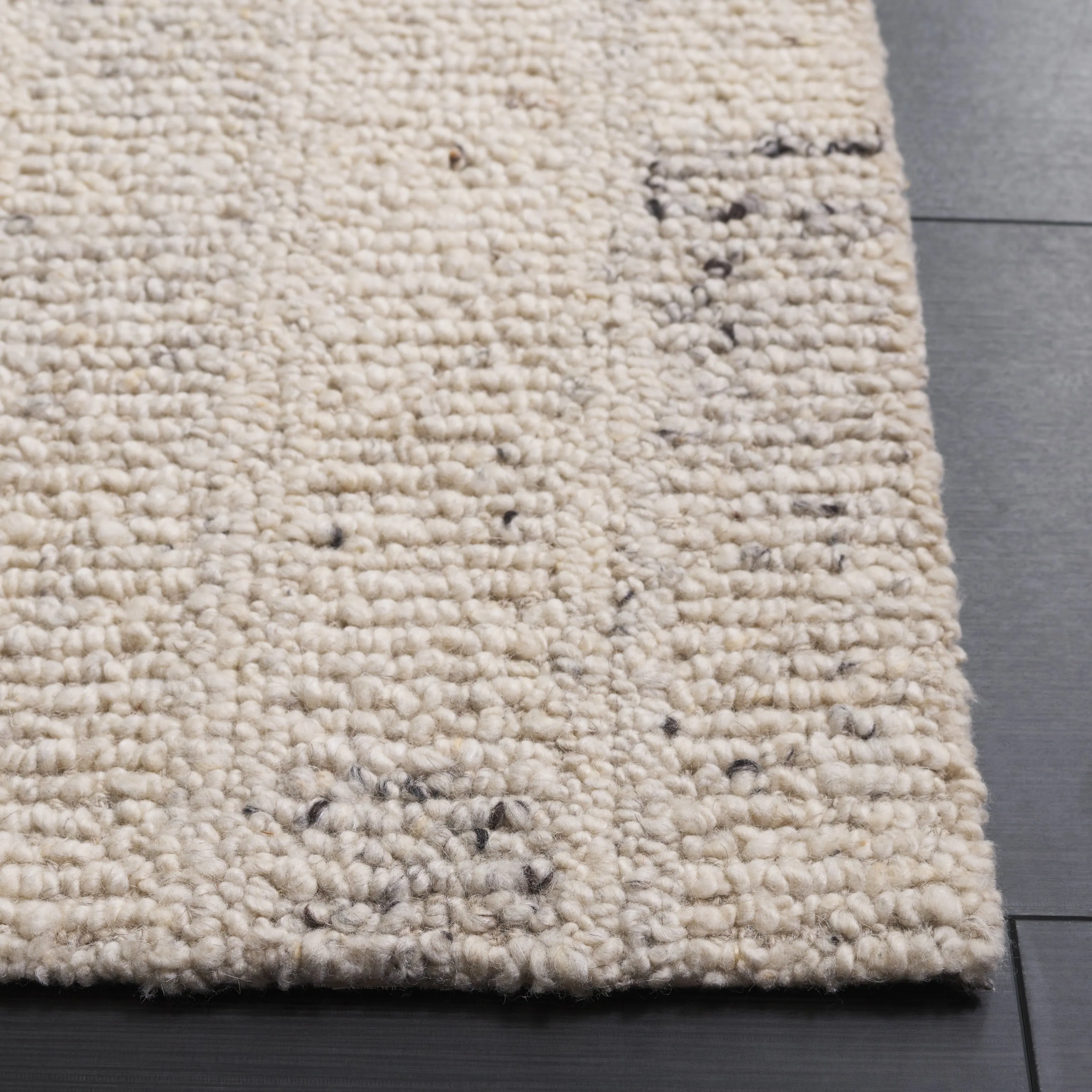 SAFAVIEH Handmade Harvest Terje Modern Contemporary Wool Rug
