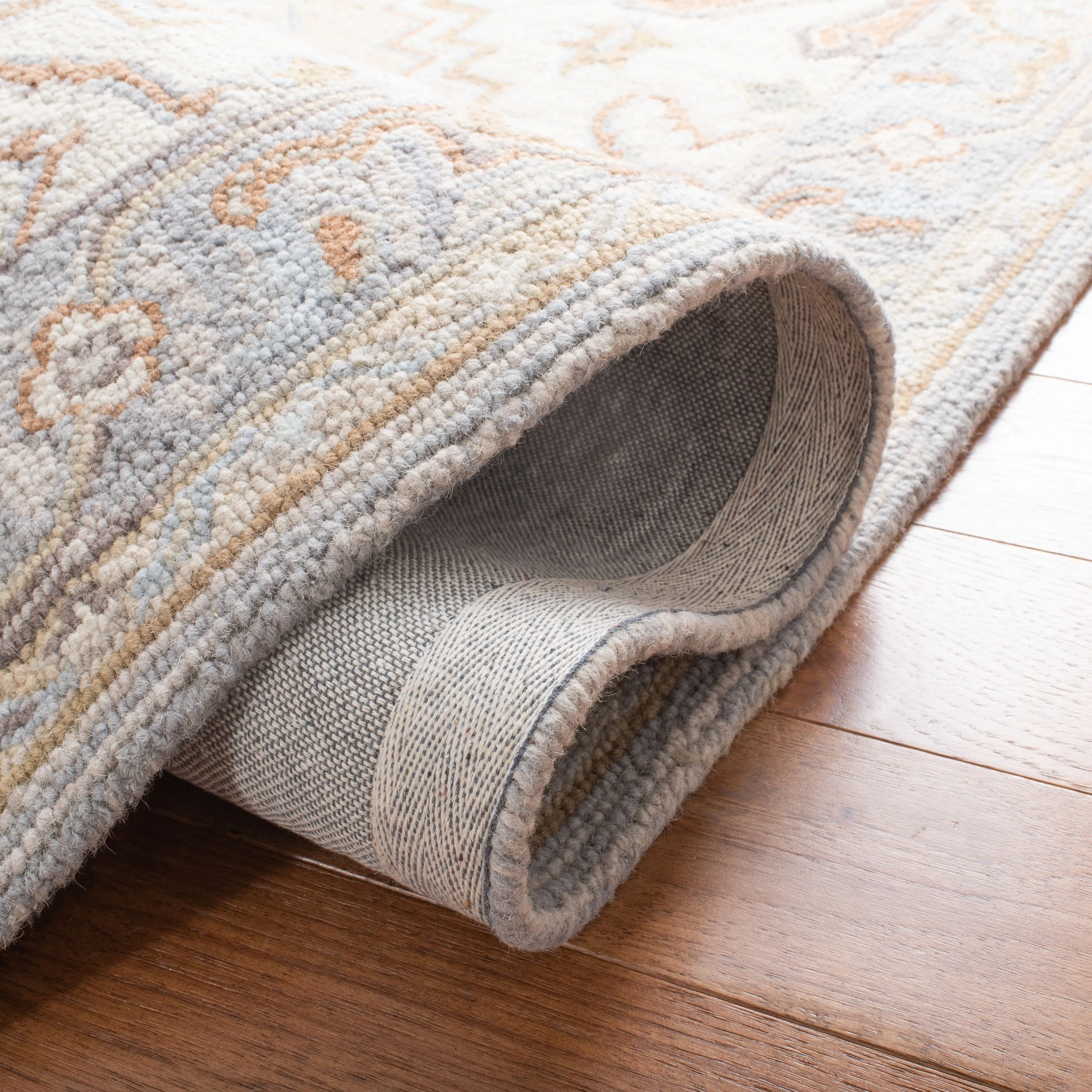 SAFAVIEH Handmade Heritage Blocks Traditional Wool Rug