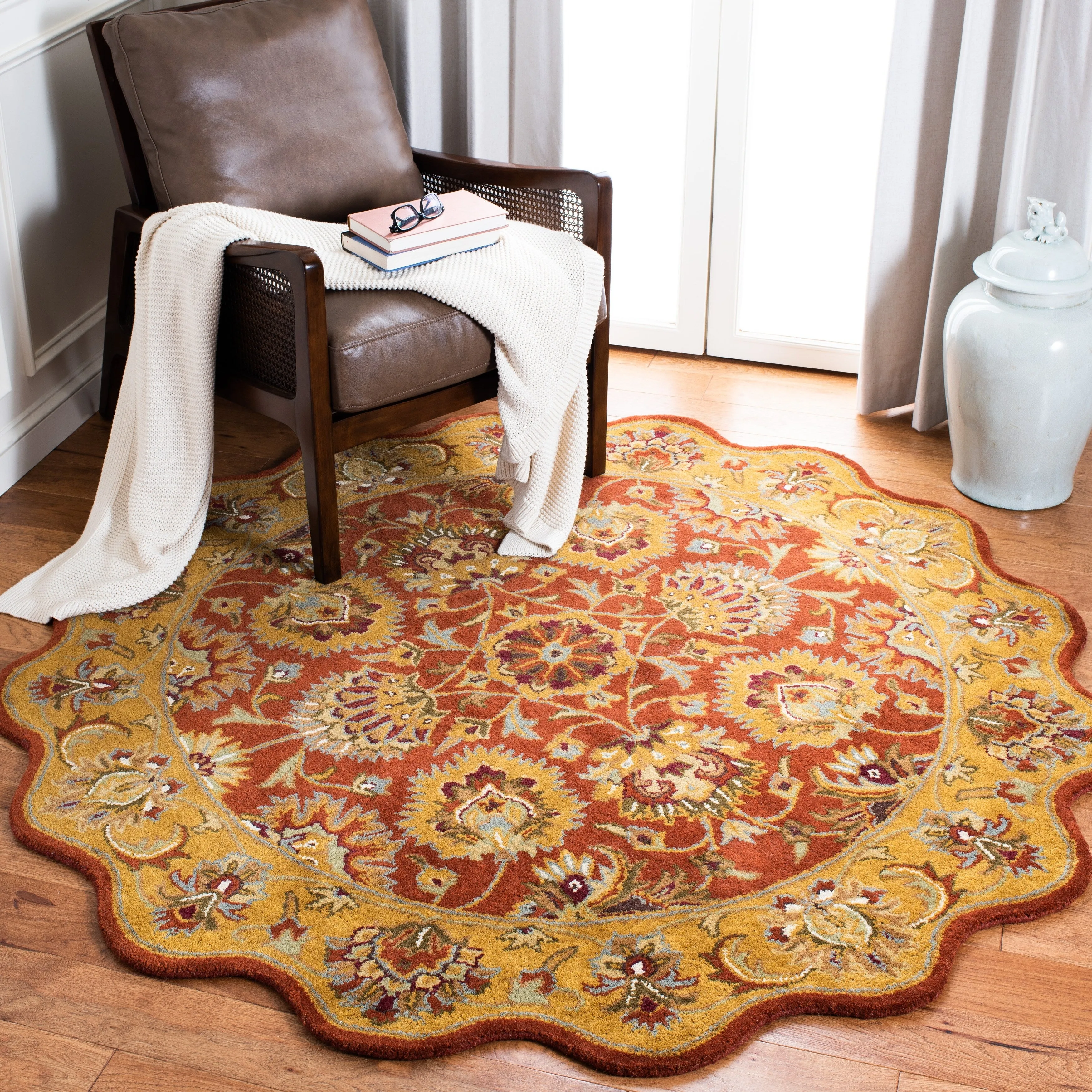 SAFAVIEH Handmade Heritage Flower Field Traditional Oriental Wool Rug