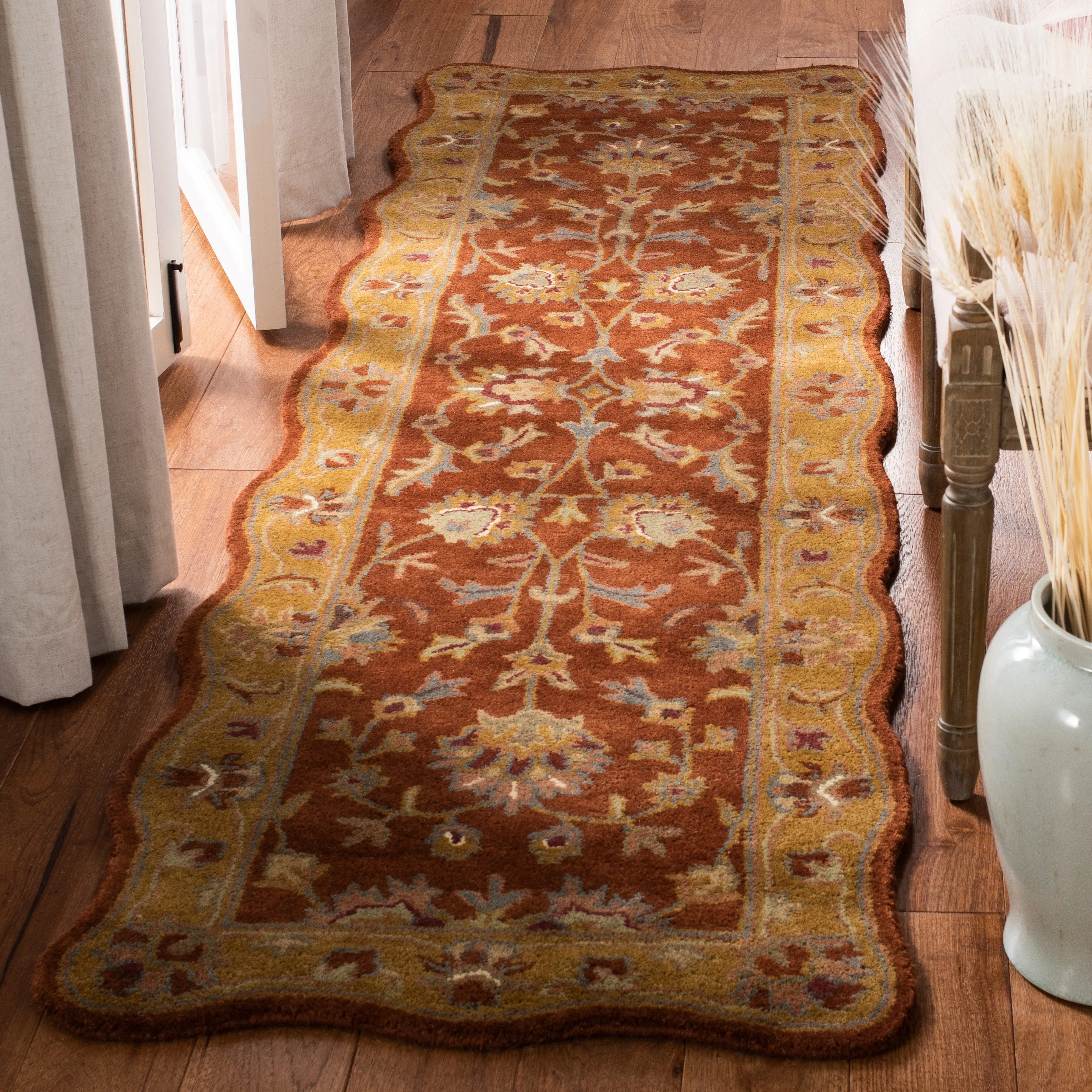 SAFAVIEH Handmade Heritage Flower Field Traditional Oriental Wool Rug