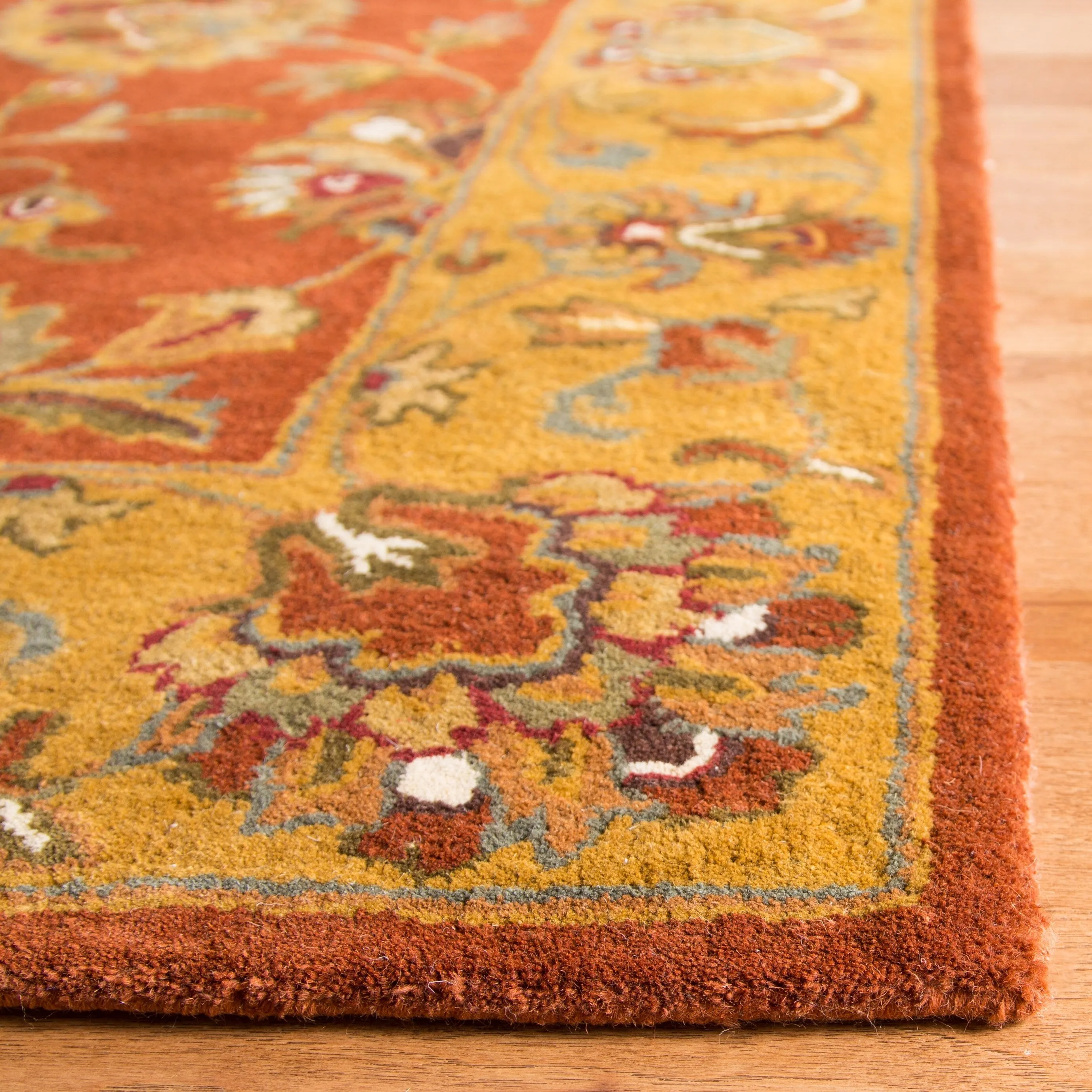 SAFAVIEH Handmade Heritage Flower Field Traditional Oriental Wool Rug