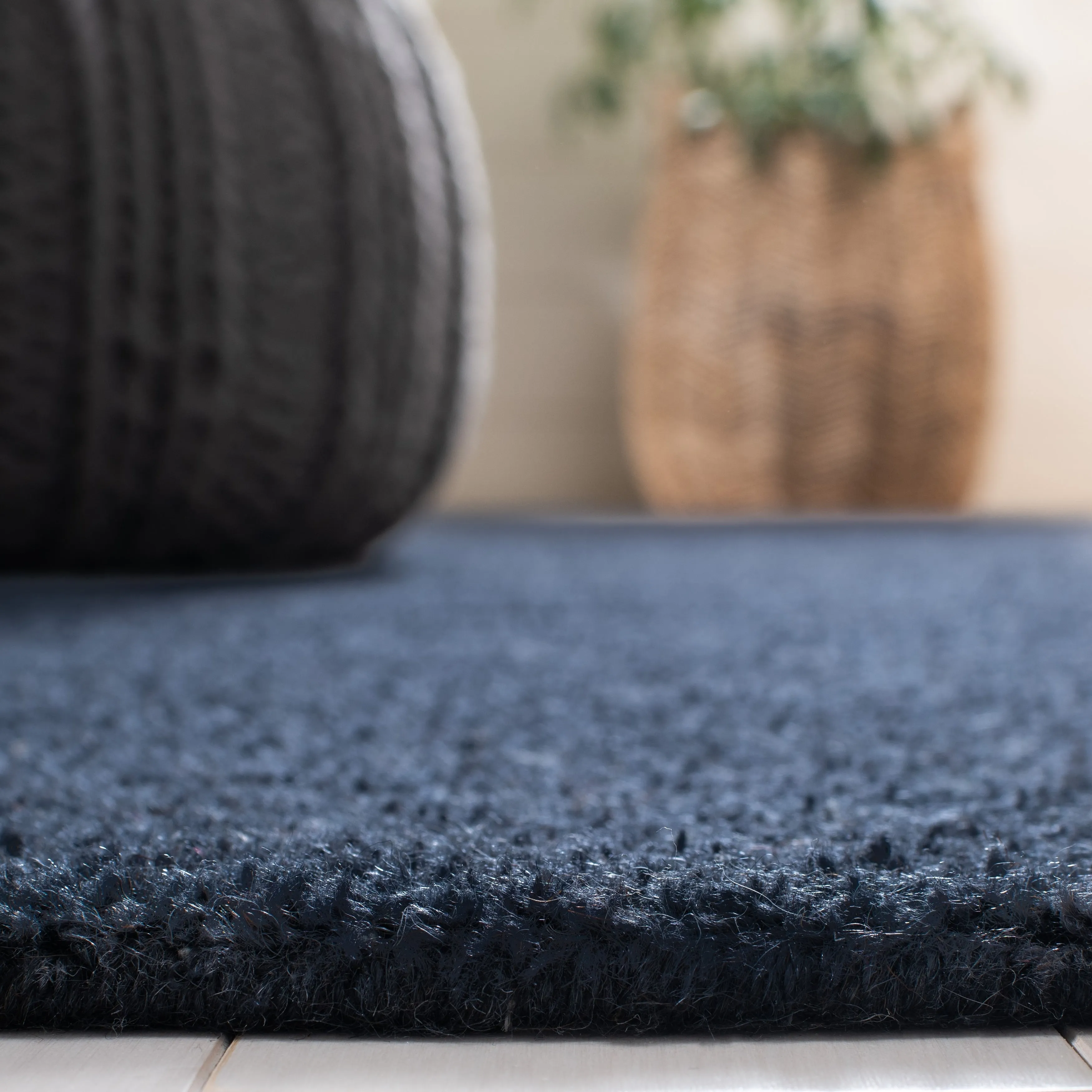 SAFAVIEH Handmade Himalaya Colorweave Plaid Modern Wool Rug