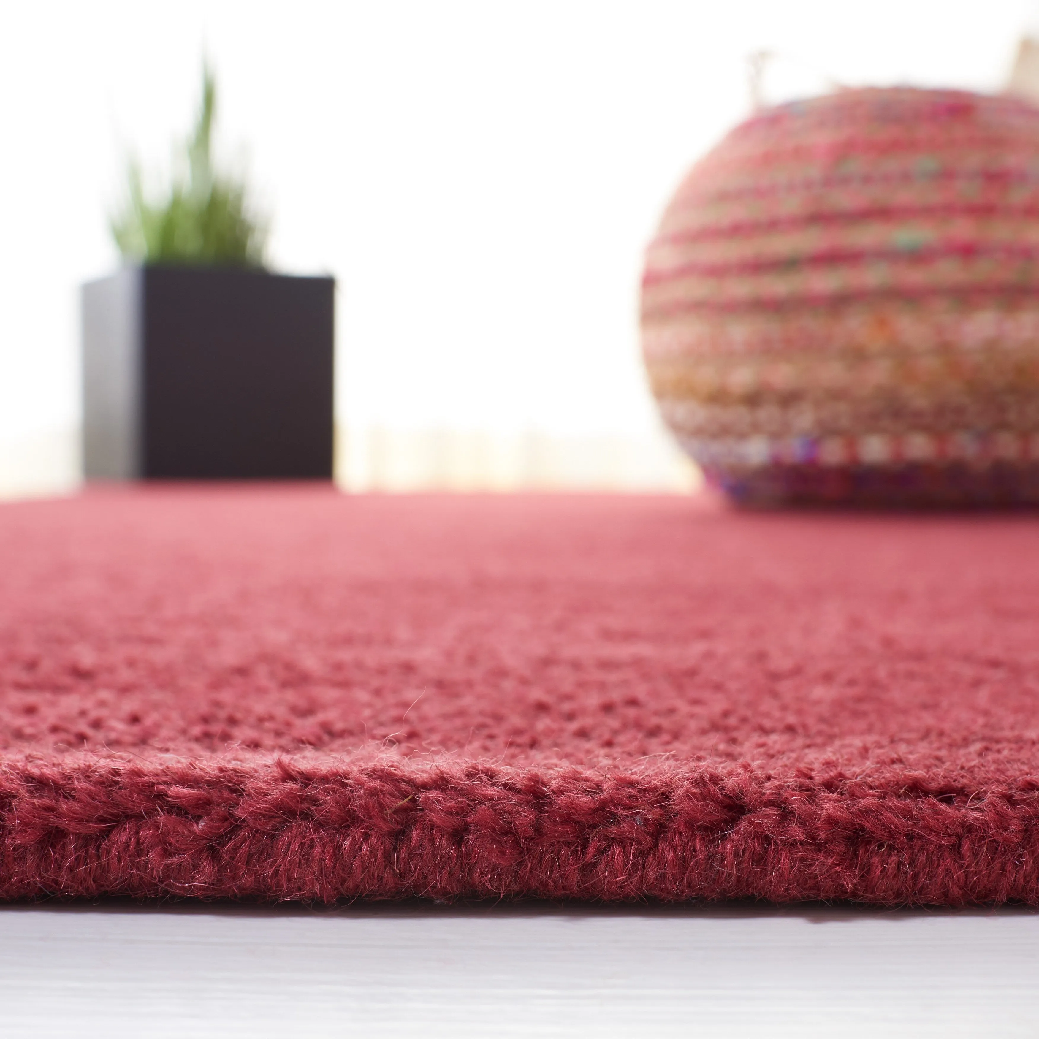 SAFAVIEH Handmade Himalaya Colorweave Plaid Modern Wool Rug