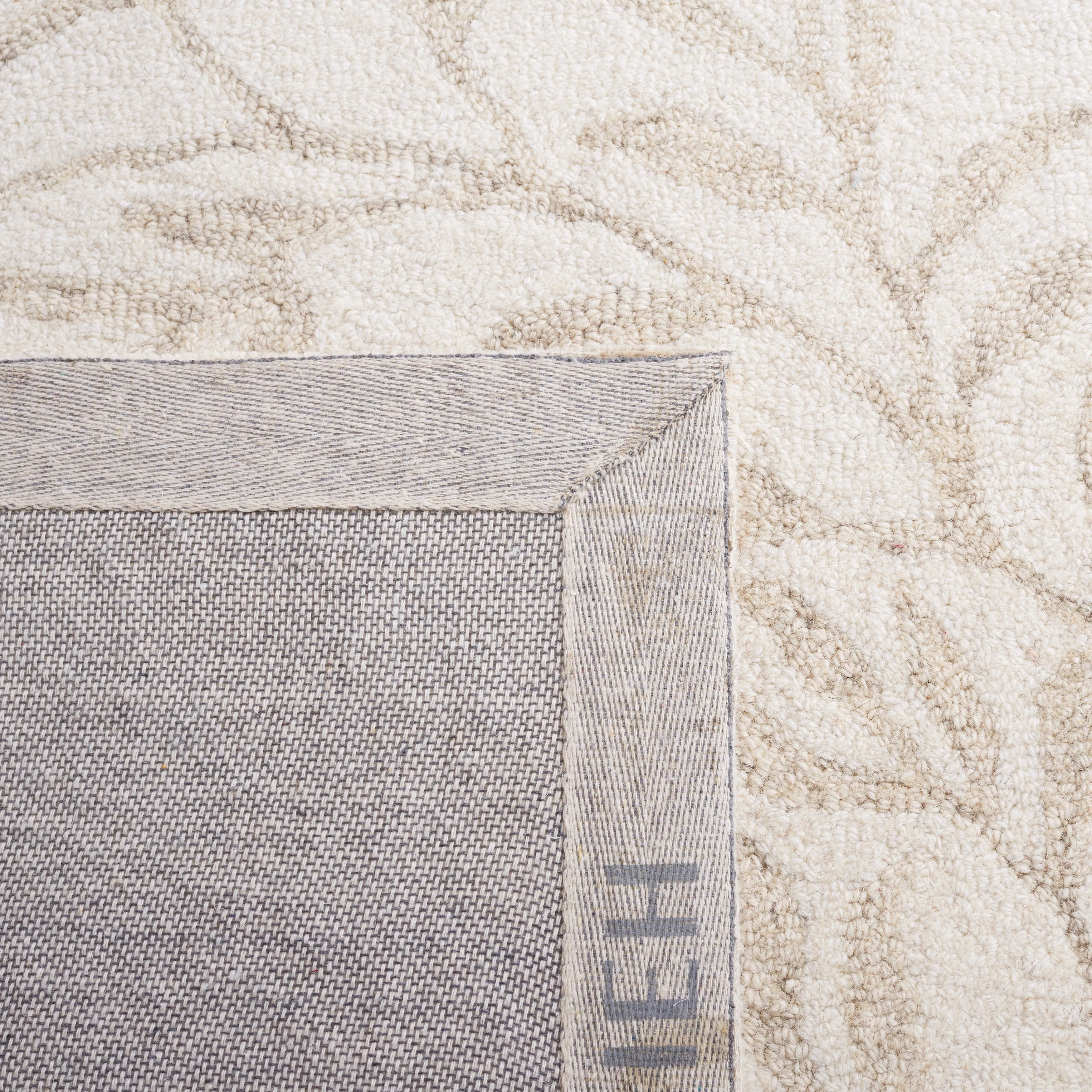 SAFAVIEH Handmade Jardin Mariegret Wool Rug