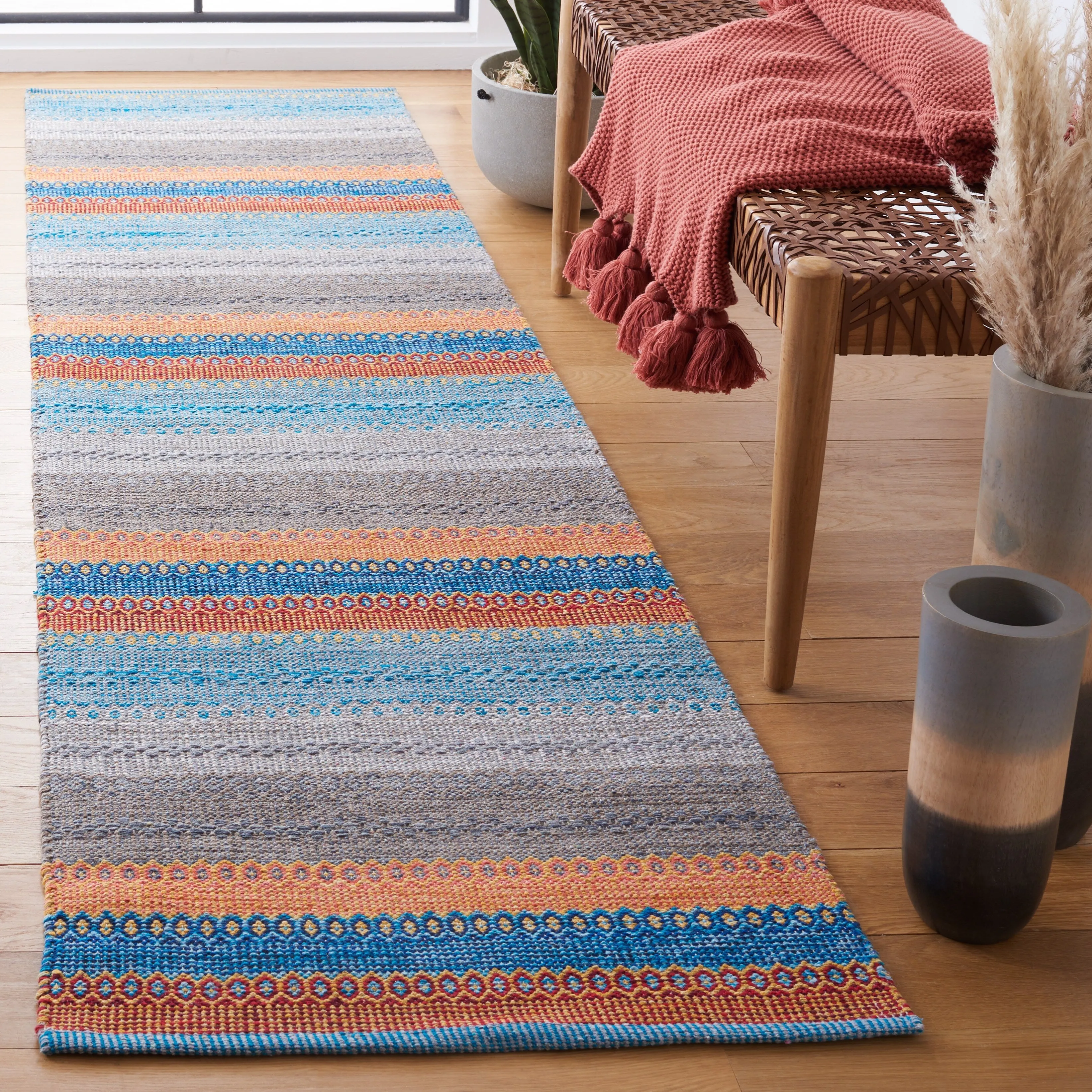 SAFAVIEH Handmade Kilim Vladlena Transitional Rug