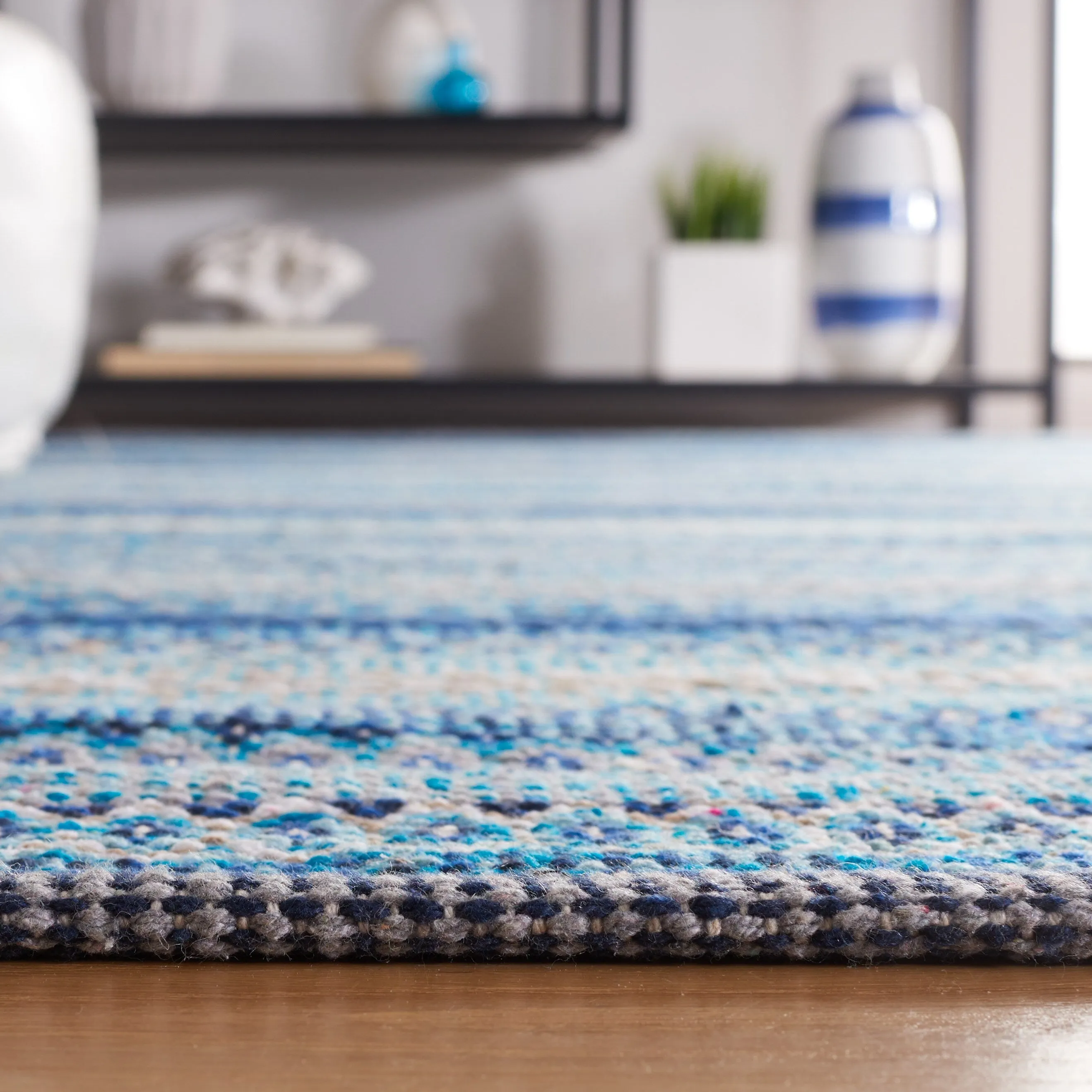 SAFAVIEH Handmade Kilim Vladlena Transitional Rug
