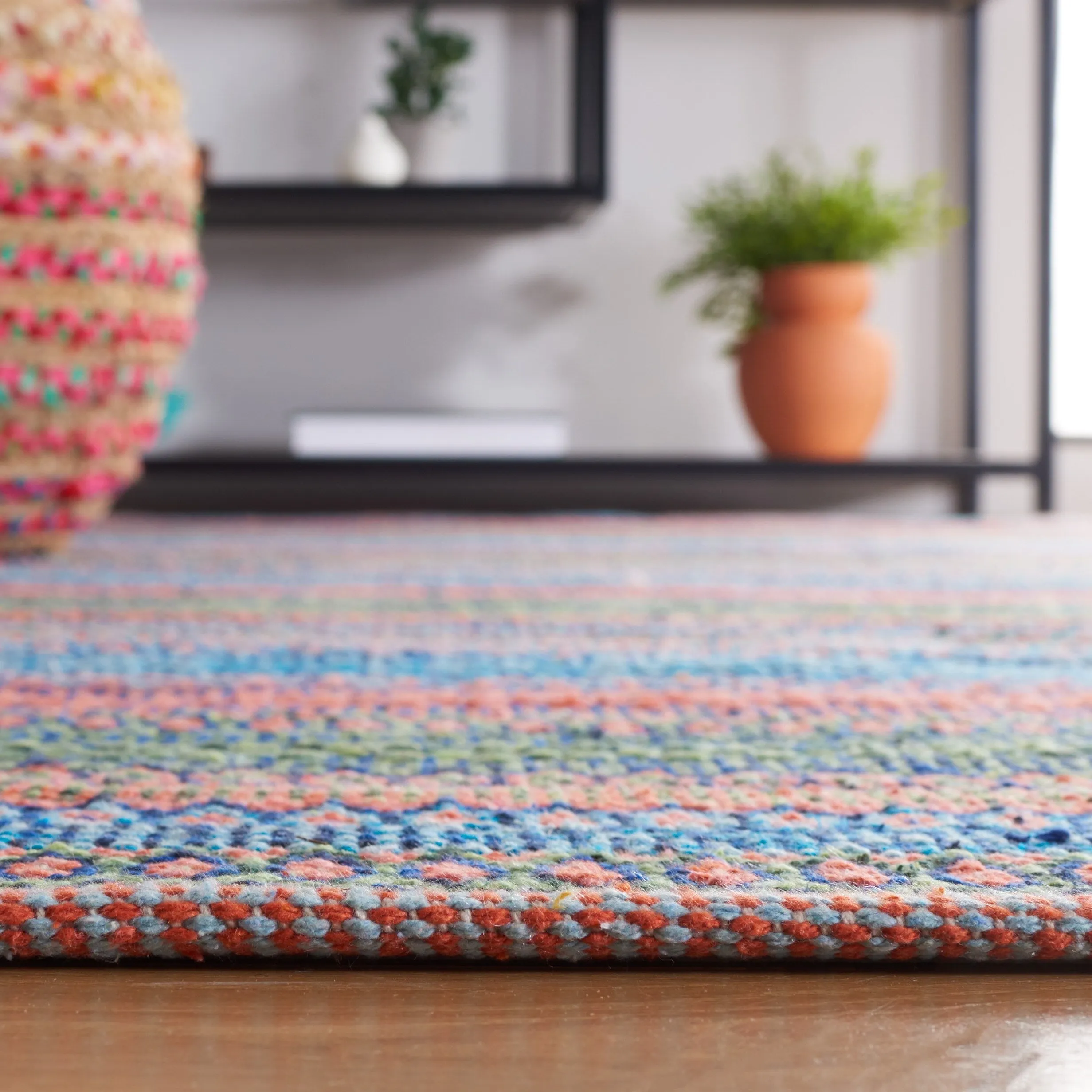 SAFAVIEH Handmade Kilim Vladlena Transitional Rug