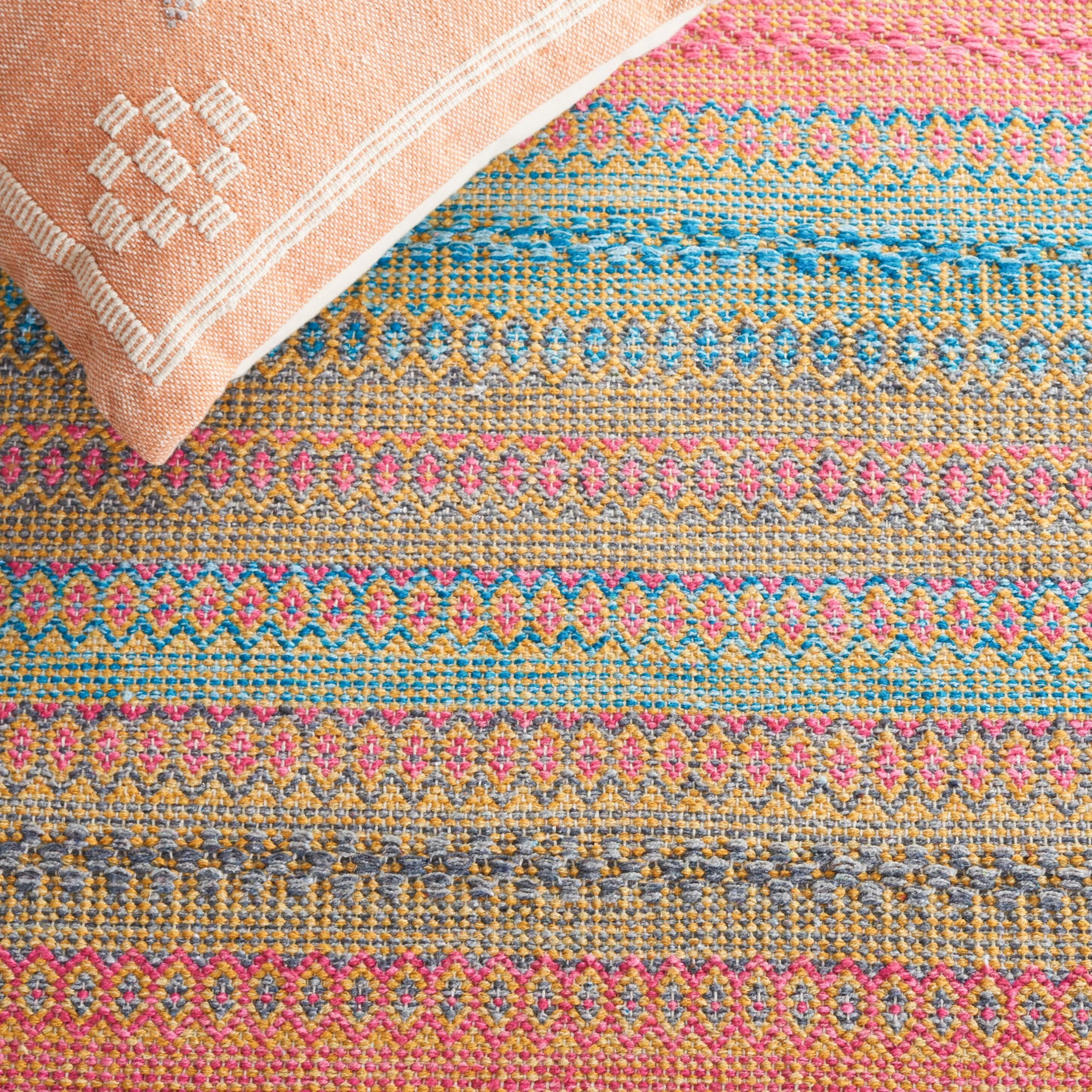 SAFAVIEH Handmade Kilim Vladlena Transitional Rug
