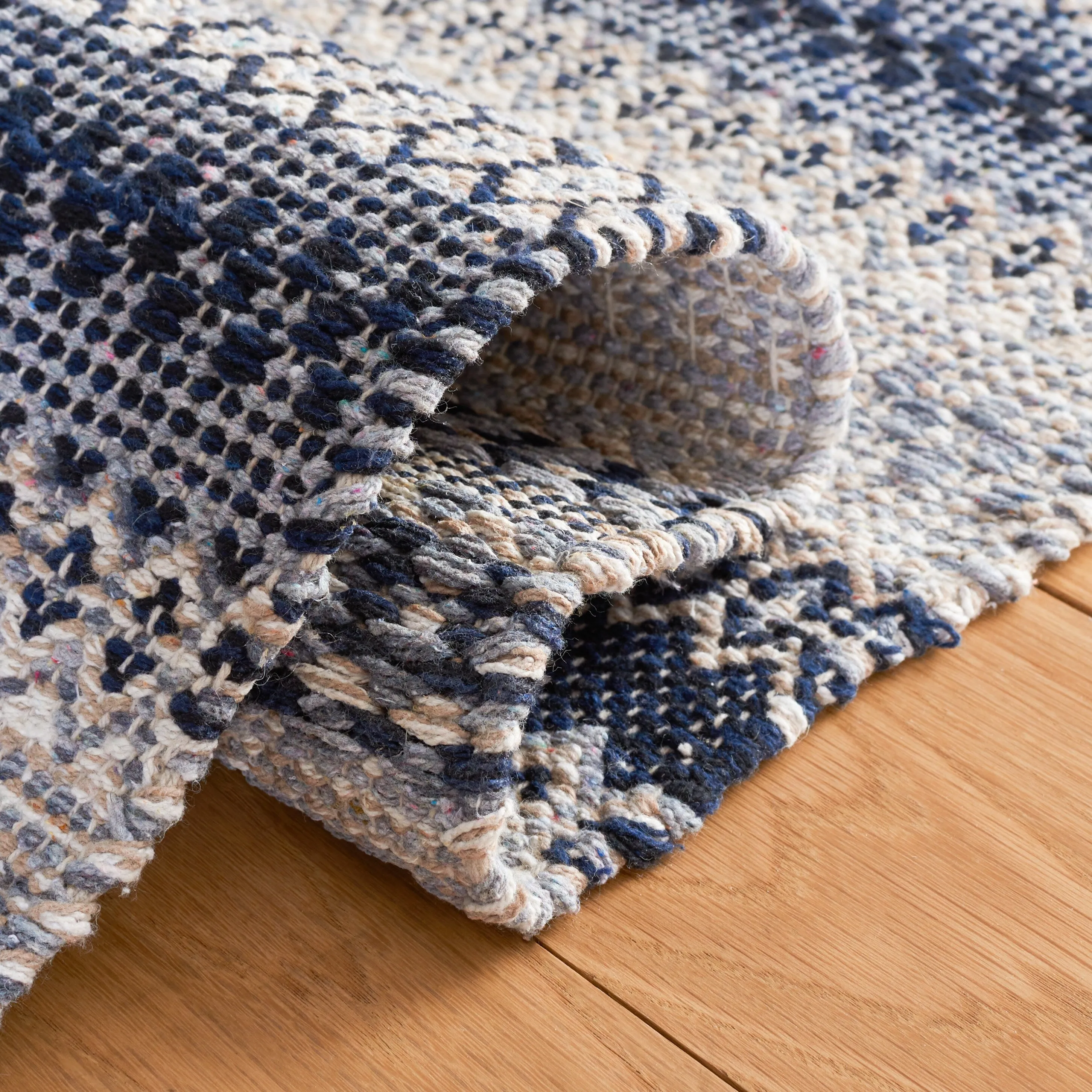 SAFAVIEH Handmade Kilim Vladlena Transitional Rug