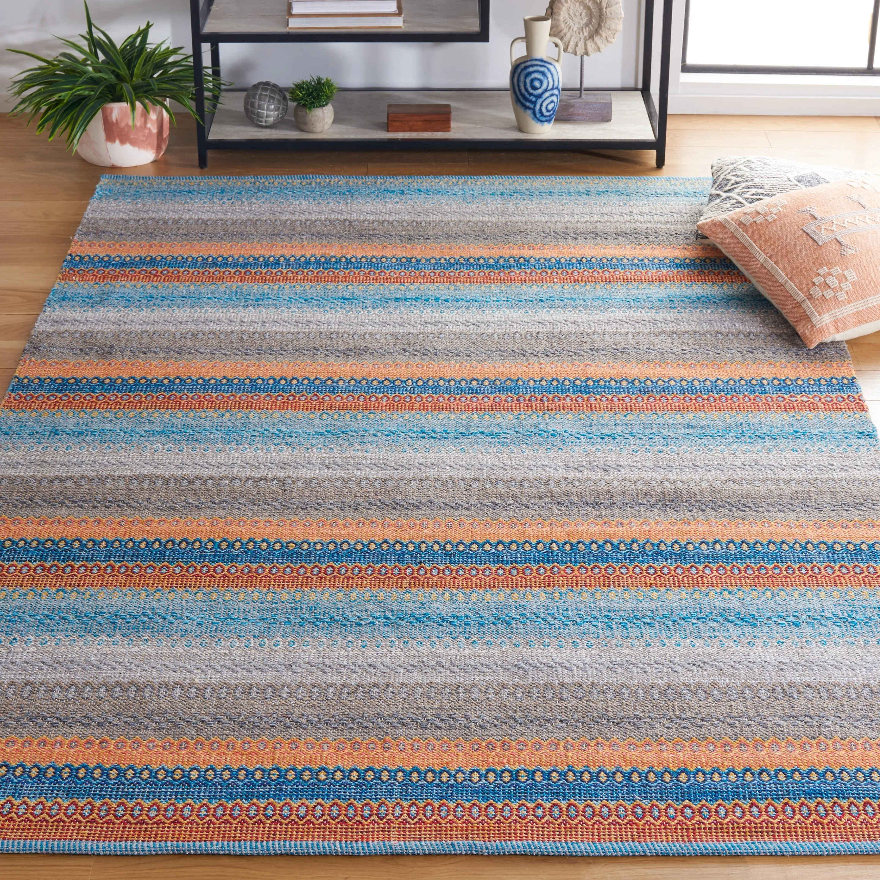 SAFAVIEH Handmade Kilim Vladlena Transitional Rug