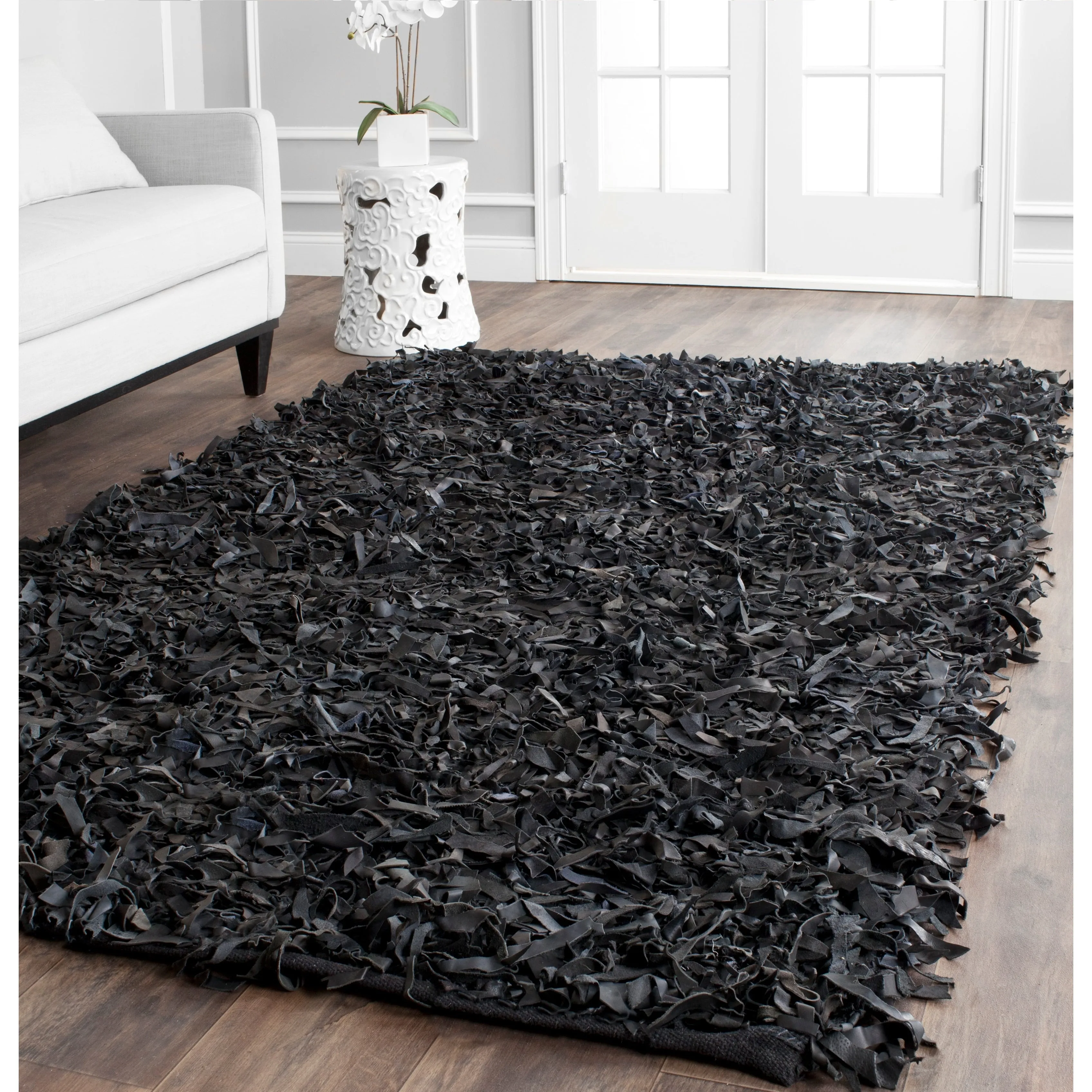 SAFAVIEH Handmade Leather Shag Doinita Modern Decorative Rug