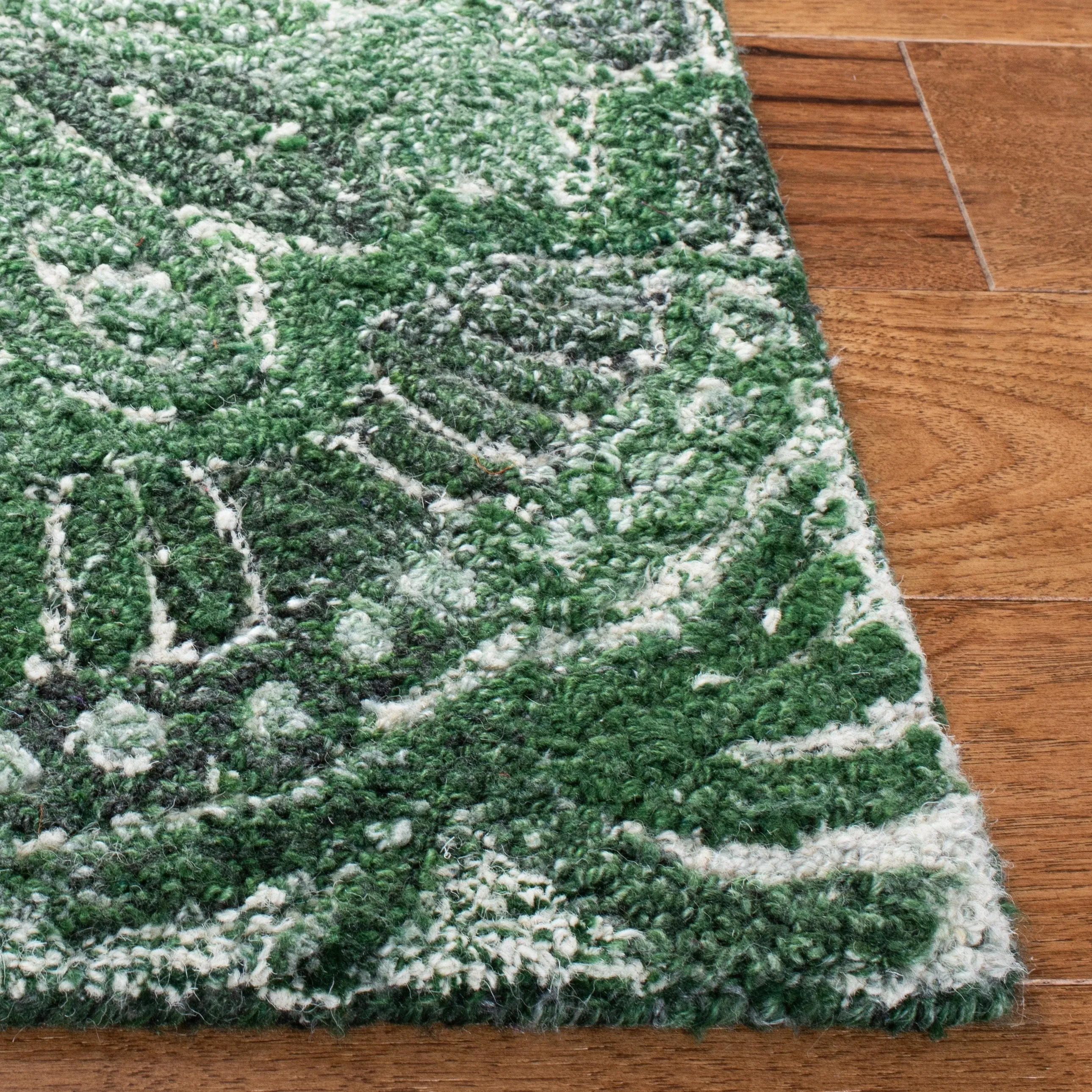 SAFAVIEH Handmade Marquee Carlijn Modern Medallion Wool Rug