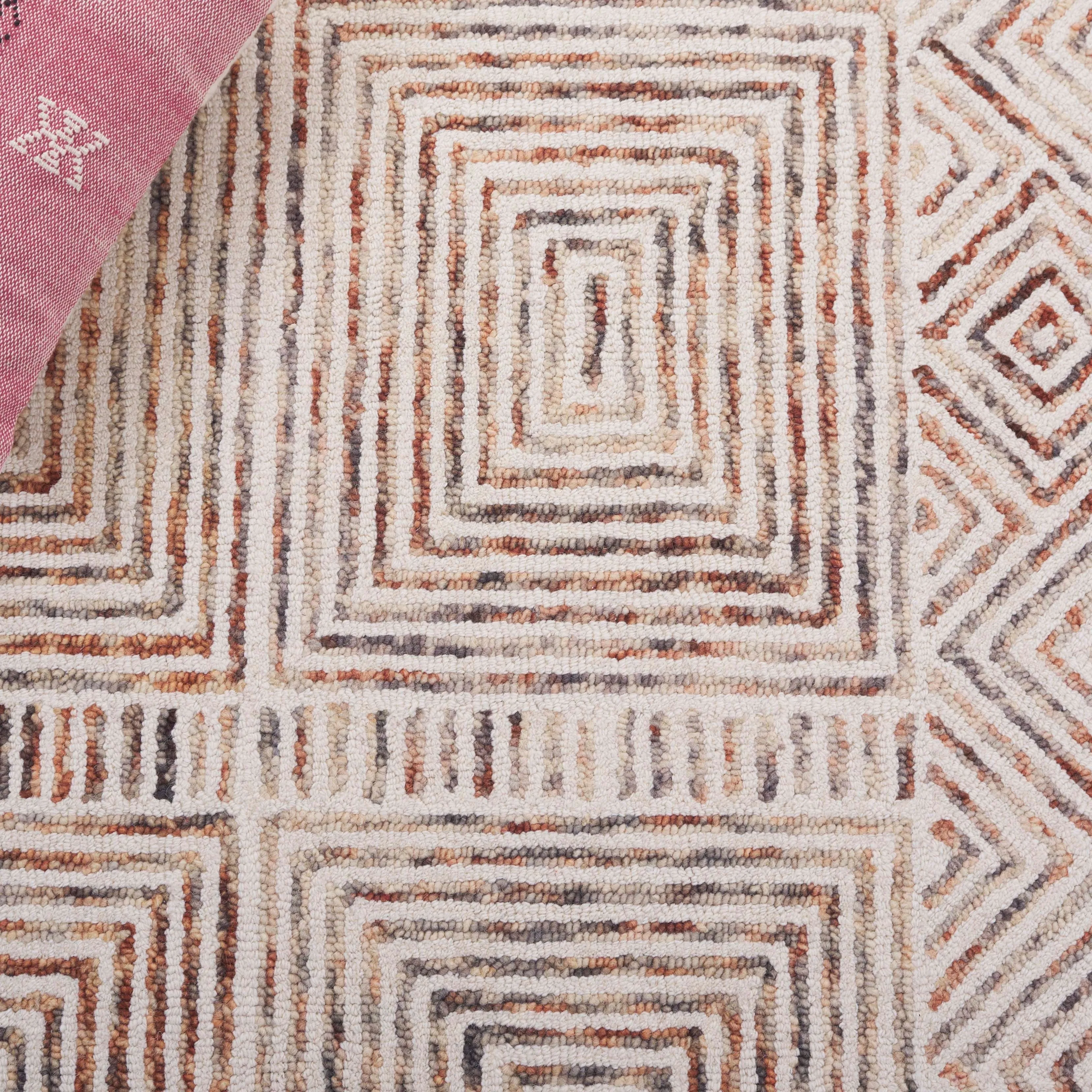 SAFAVIEH Handmade Metro Margreet French Country Wool Rug