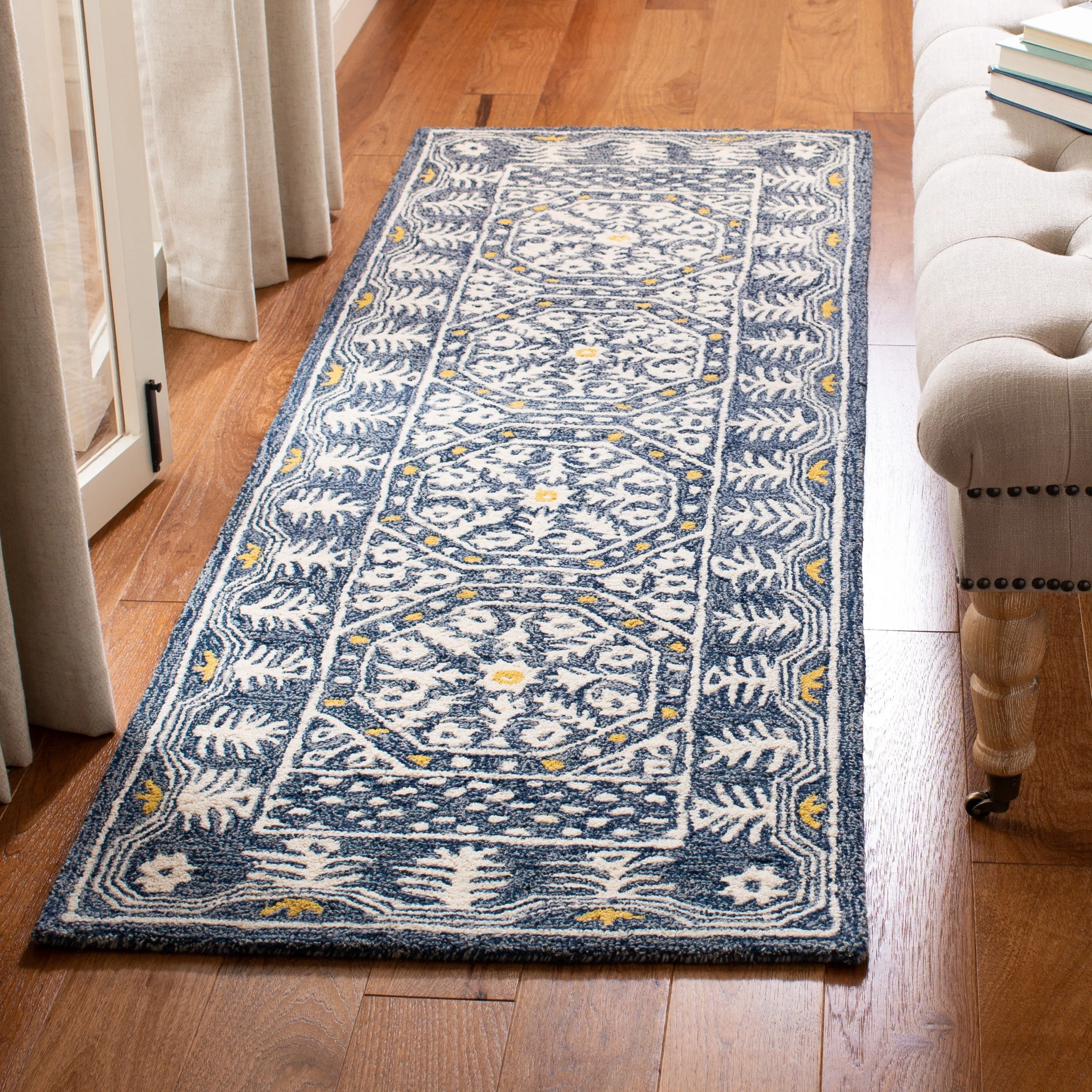 SAFAVIEH Handmade Micro-Loop Nural Wool Rug