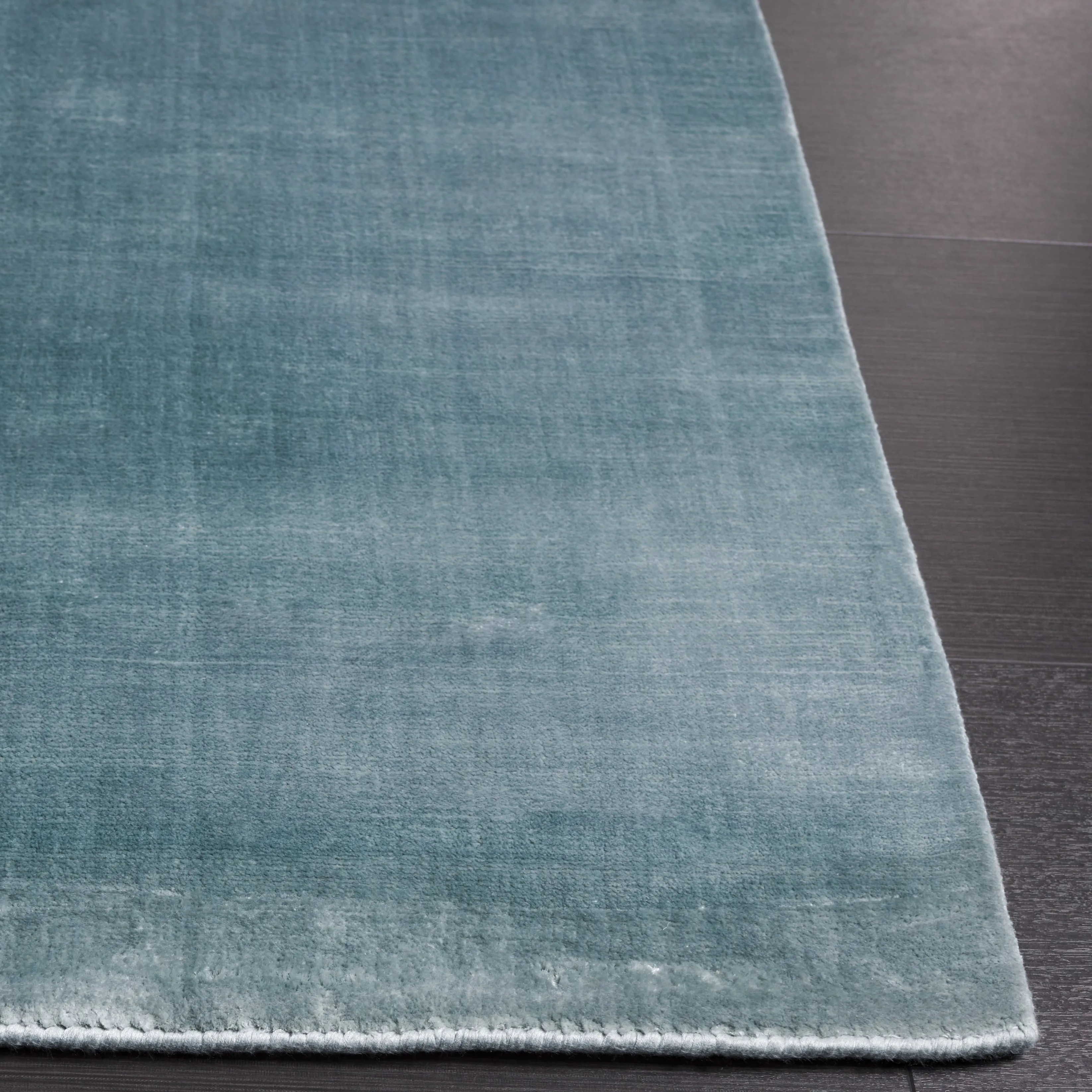 SAFAVIEH Handmade Mirage Filotia Modern Abstract Viscose Rug