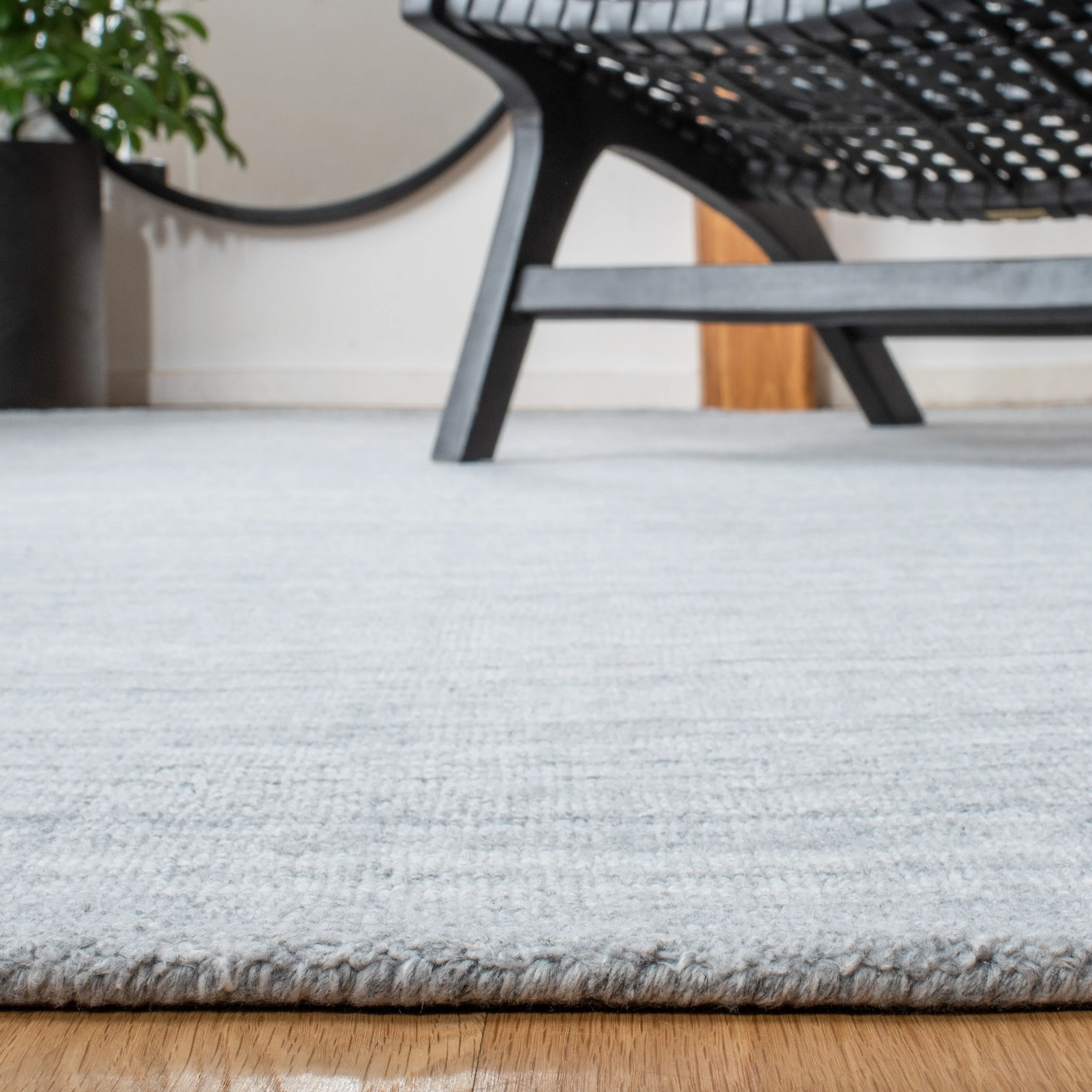 SAFAVIEH Handmade Mirage Ibtihaj Rug