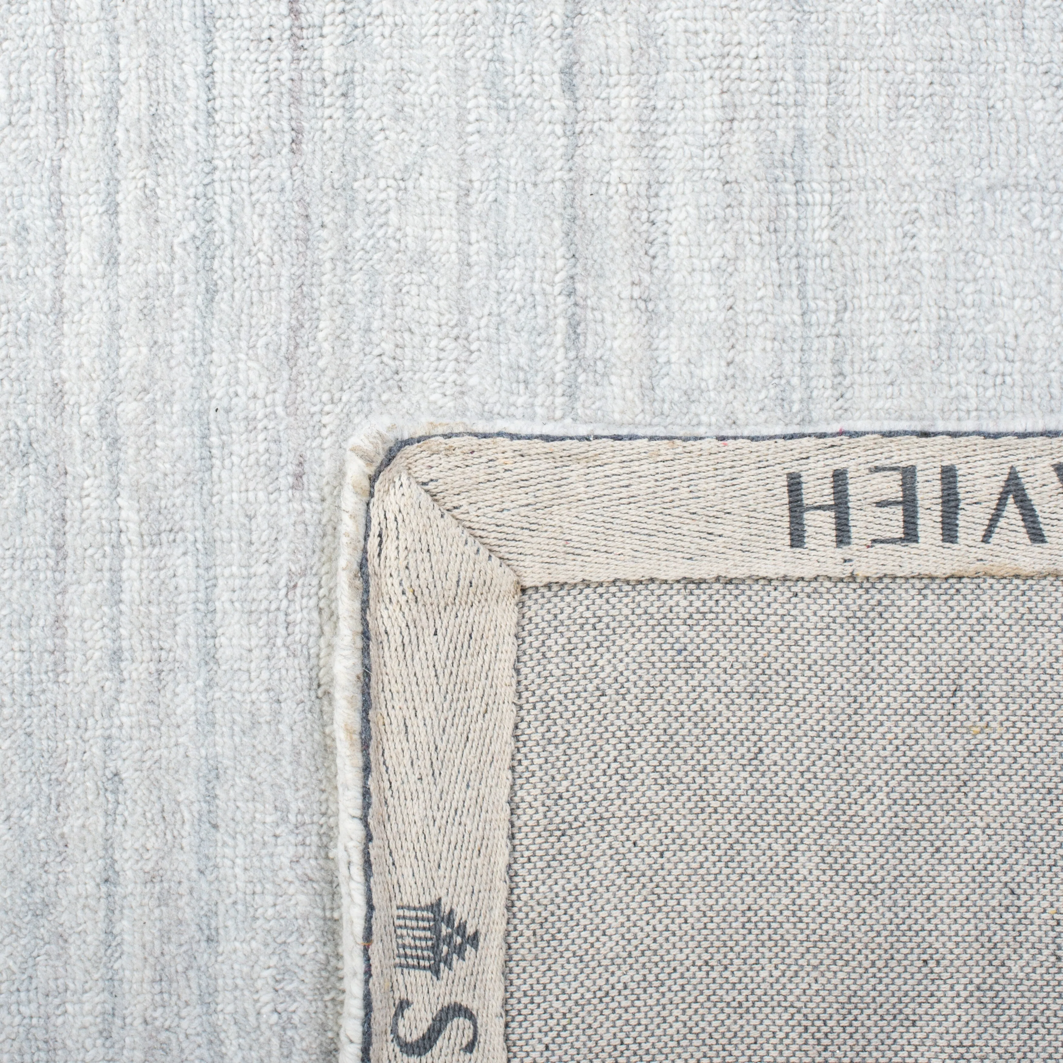 SAFAVIEH Handmade Mirage Ibtihaj Rug