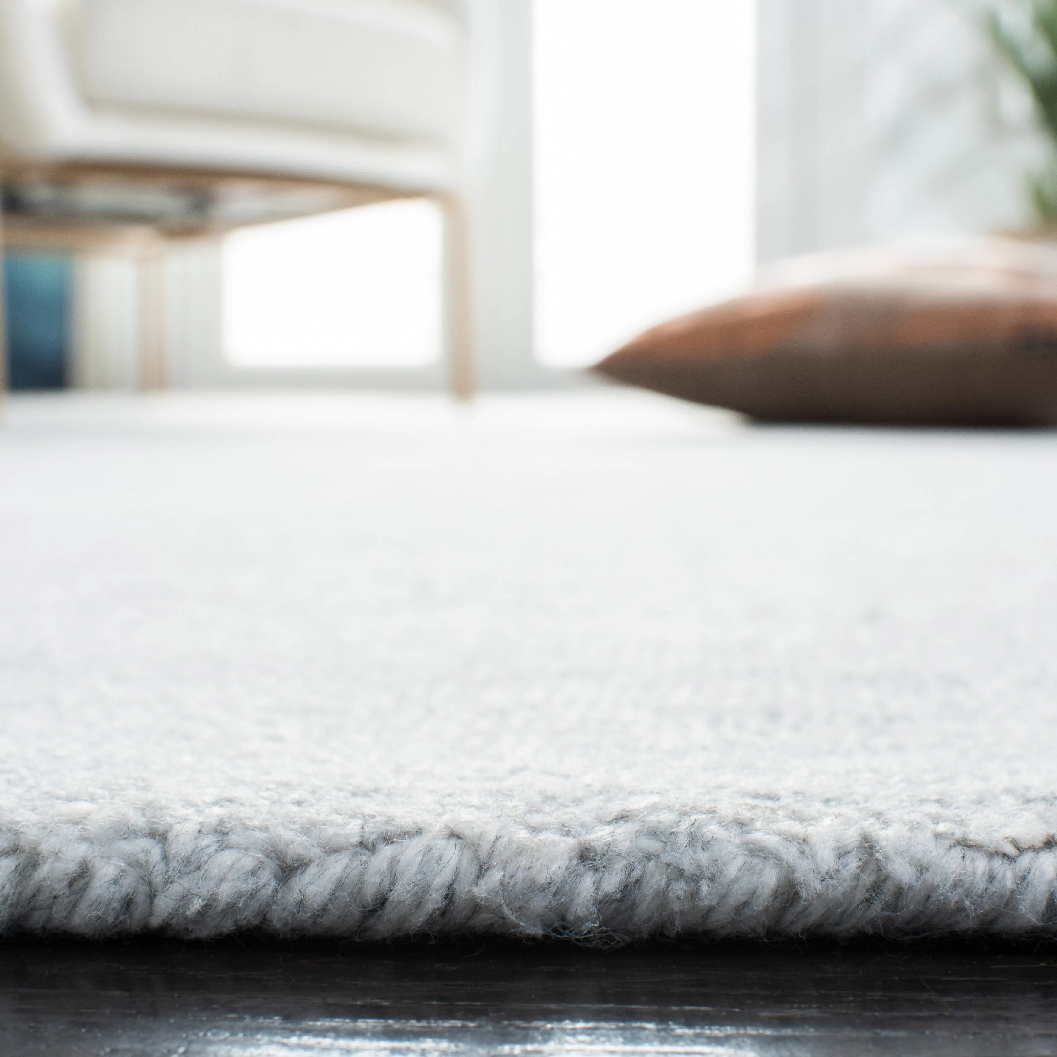 SAFAVIEH Handmade Mirage Ibtihaj Rug