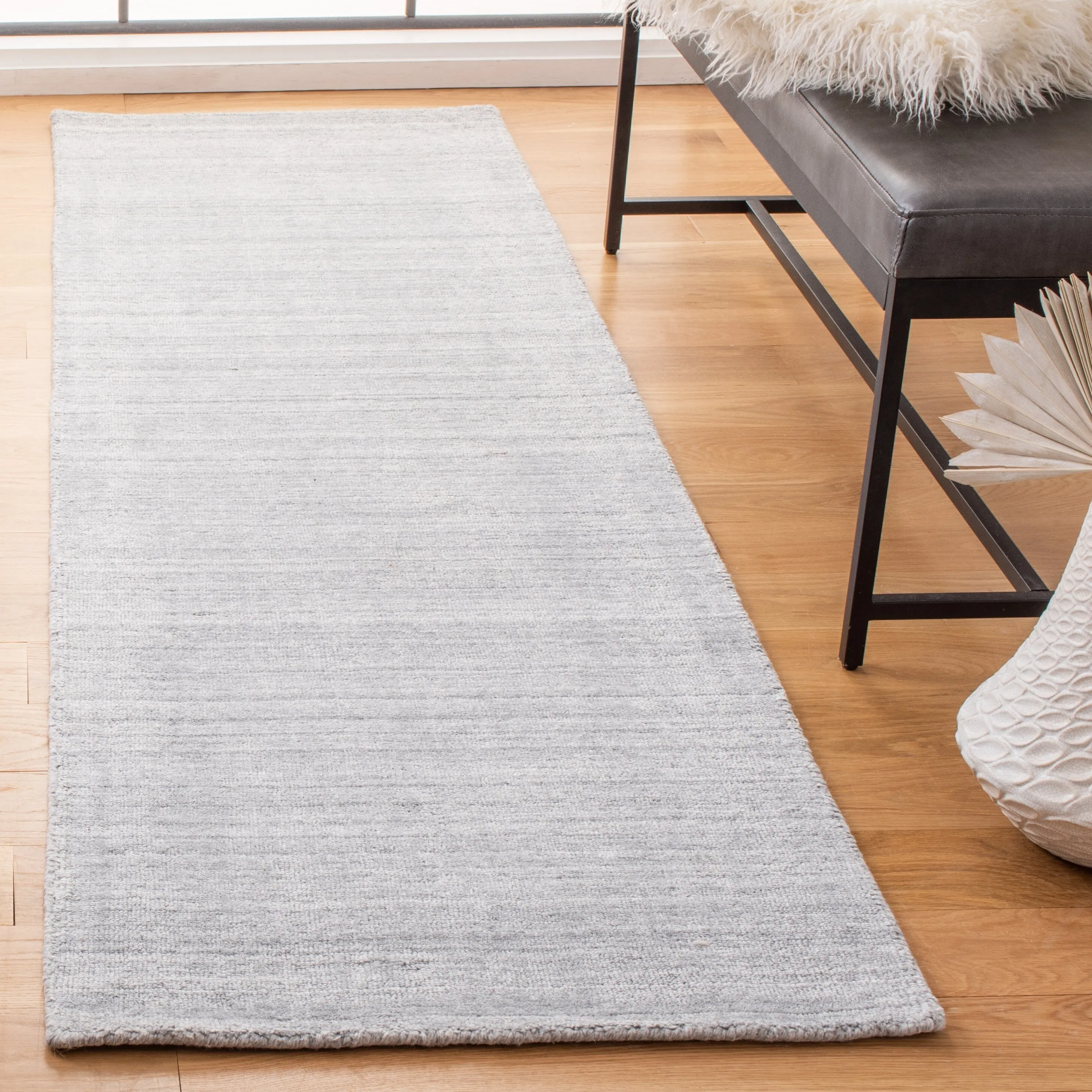 SAFAVIEH Handmade Mirage Ibtihaj Rug