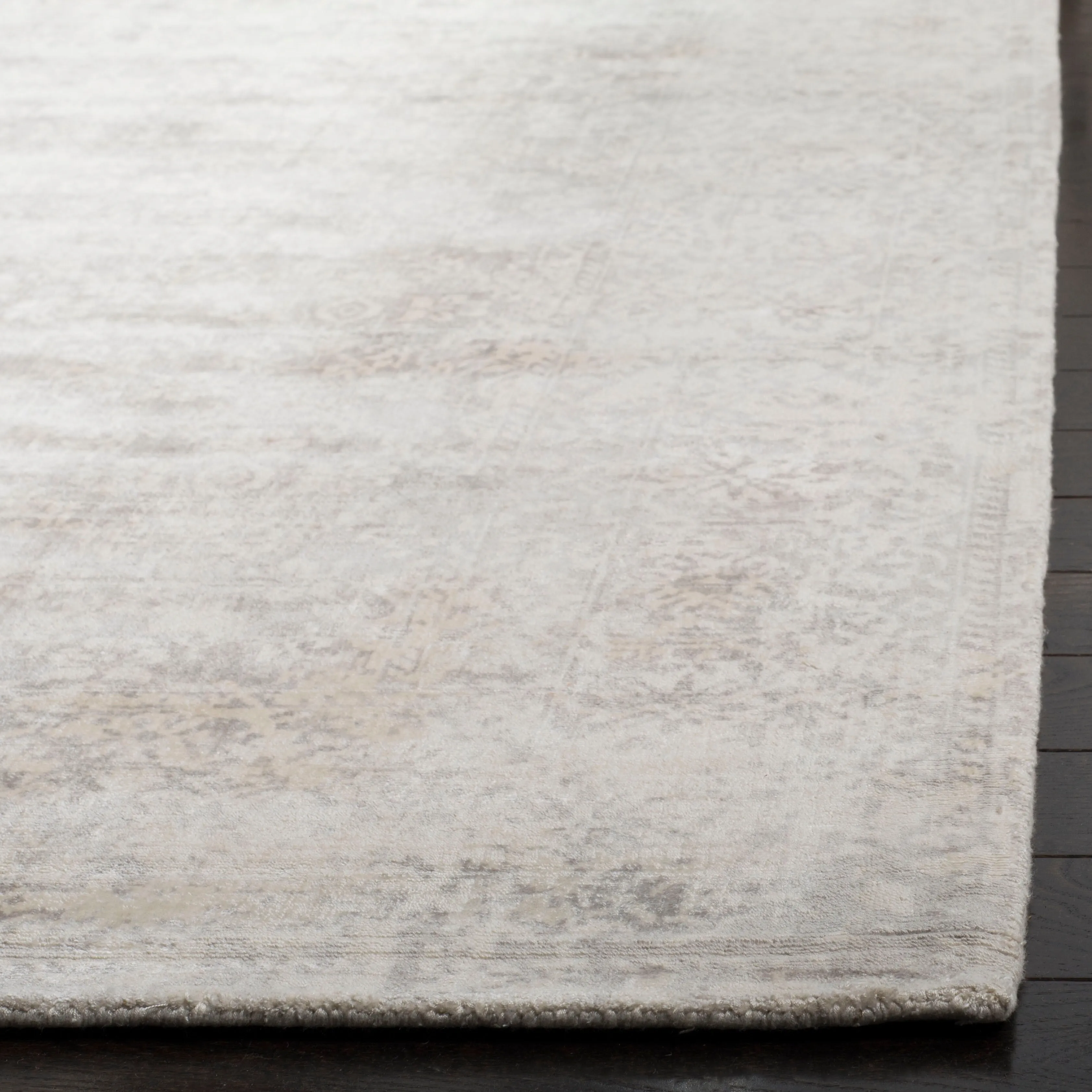SAFAVIEH Handmade Mirage Pascasia Modern Abstract Viscose Rug